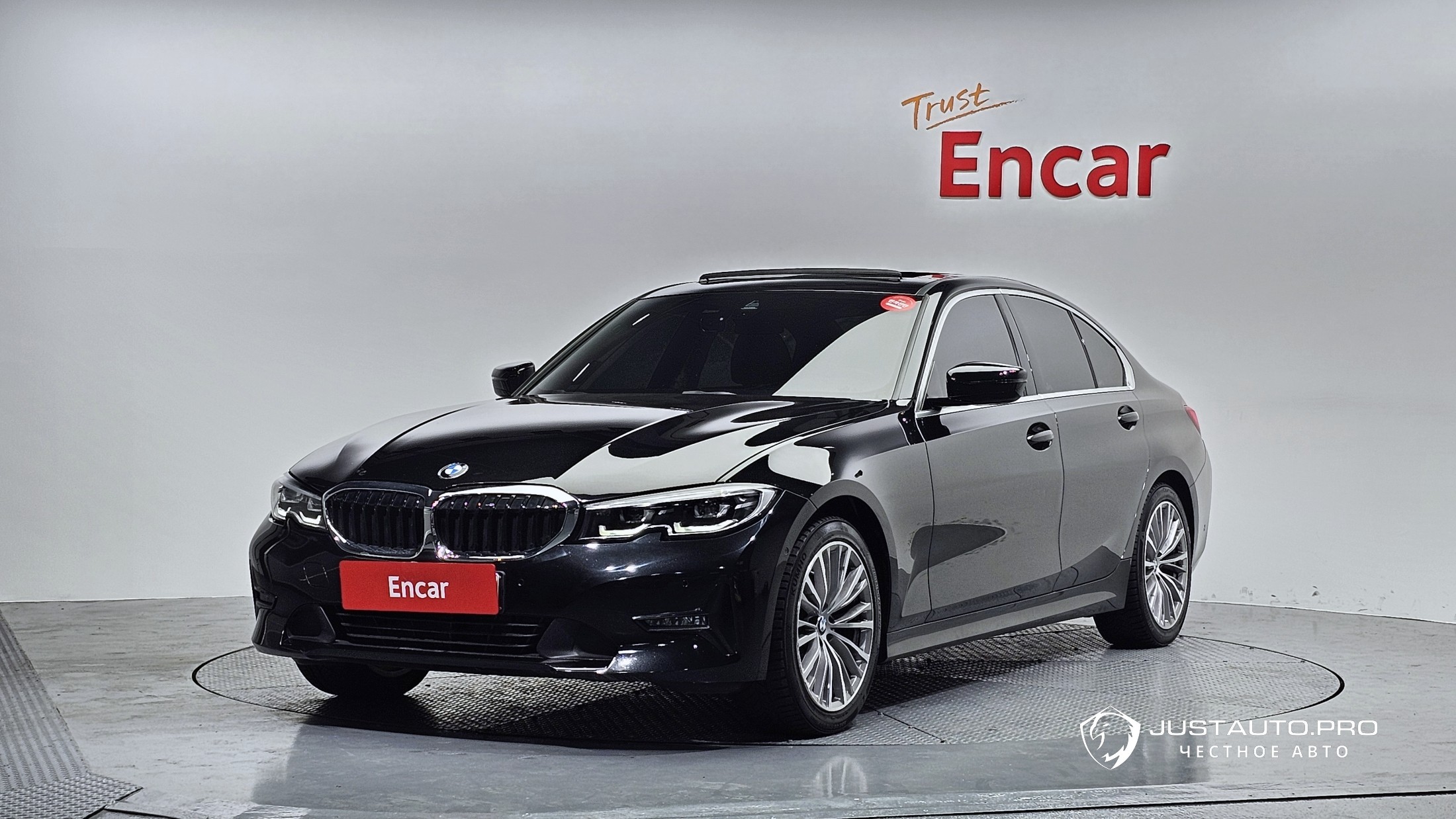 Автомобиль BMW 3-Series