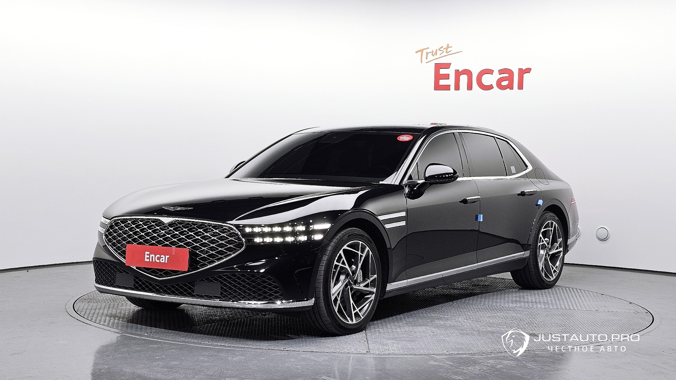 Автомобиль Genesis G90