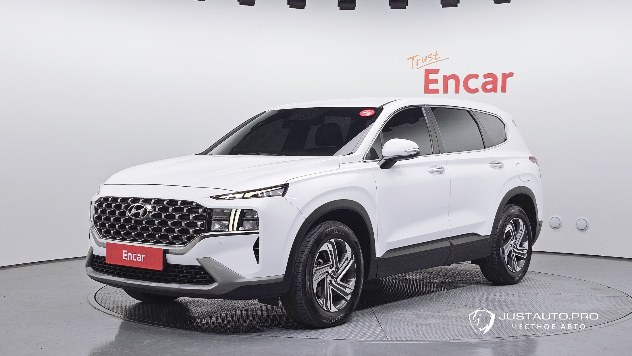 Автомобиль Hyundai Santafe