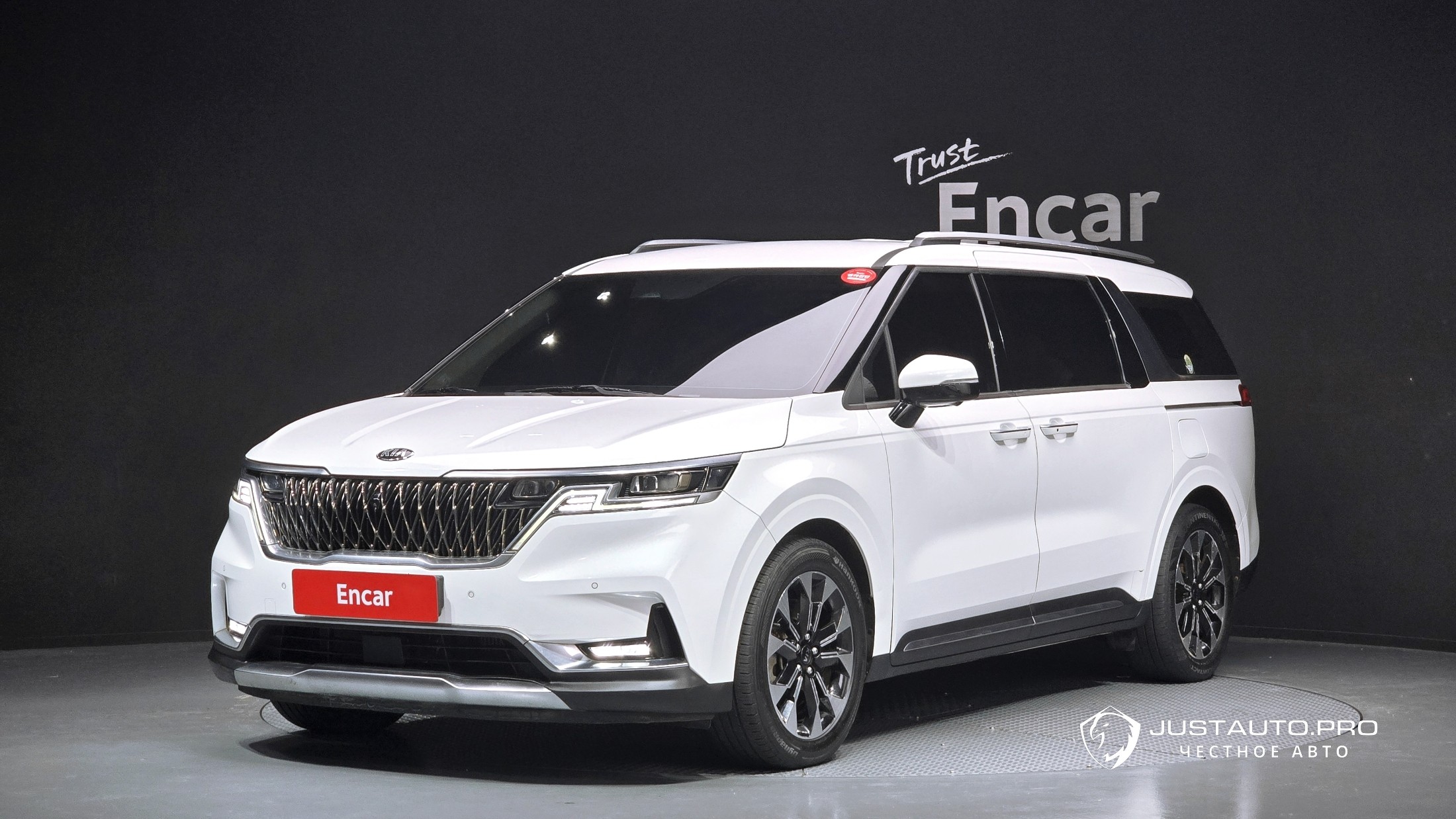 Автомобиль Kia Canival