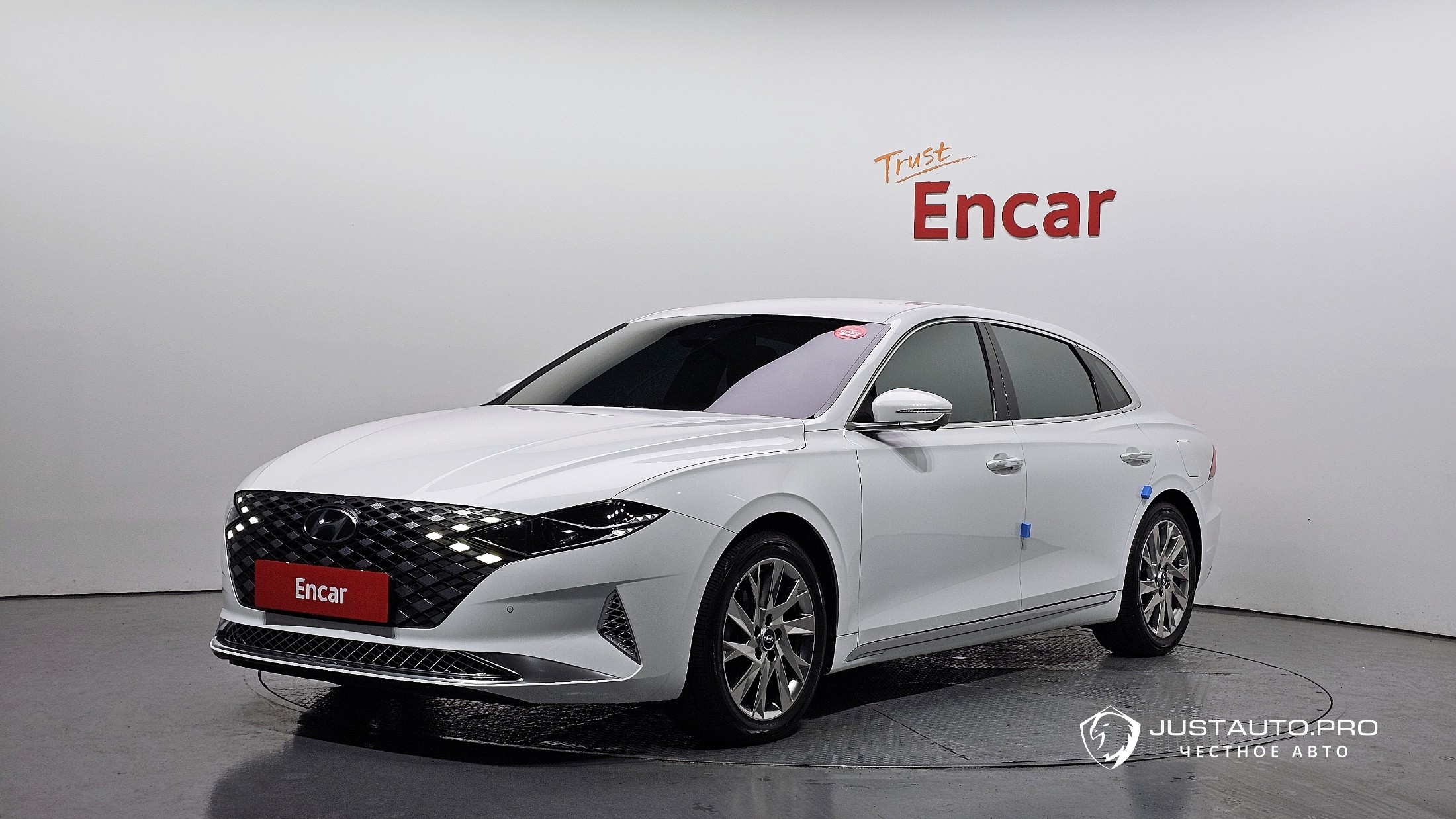 Автомобиль Hyundai Grandeur