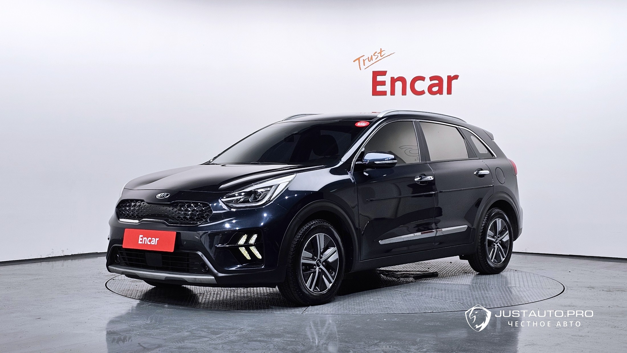 Автомобиль Kia Niro