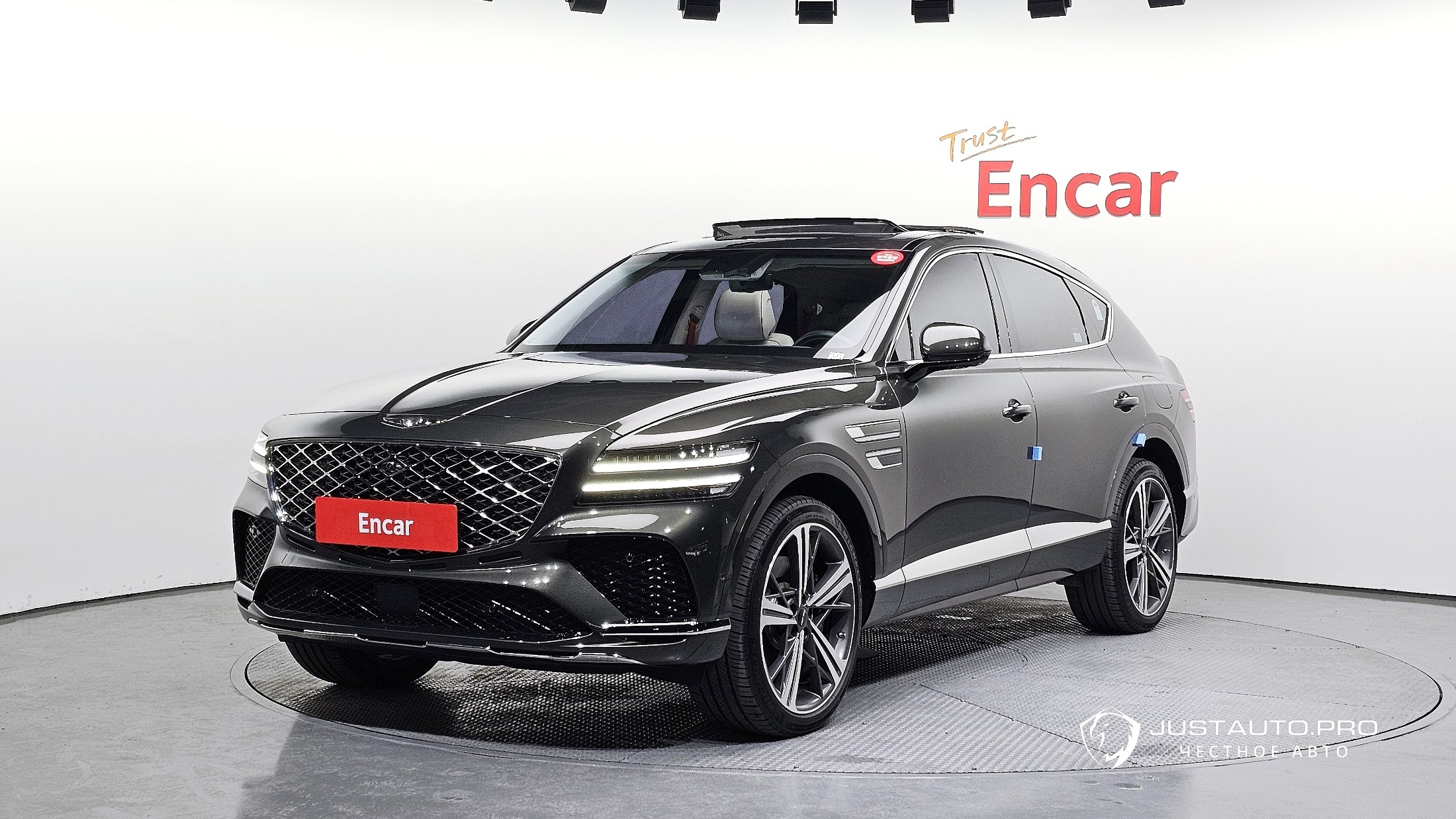 Автомобиль Genesis GV80