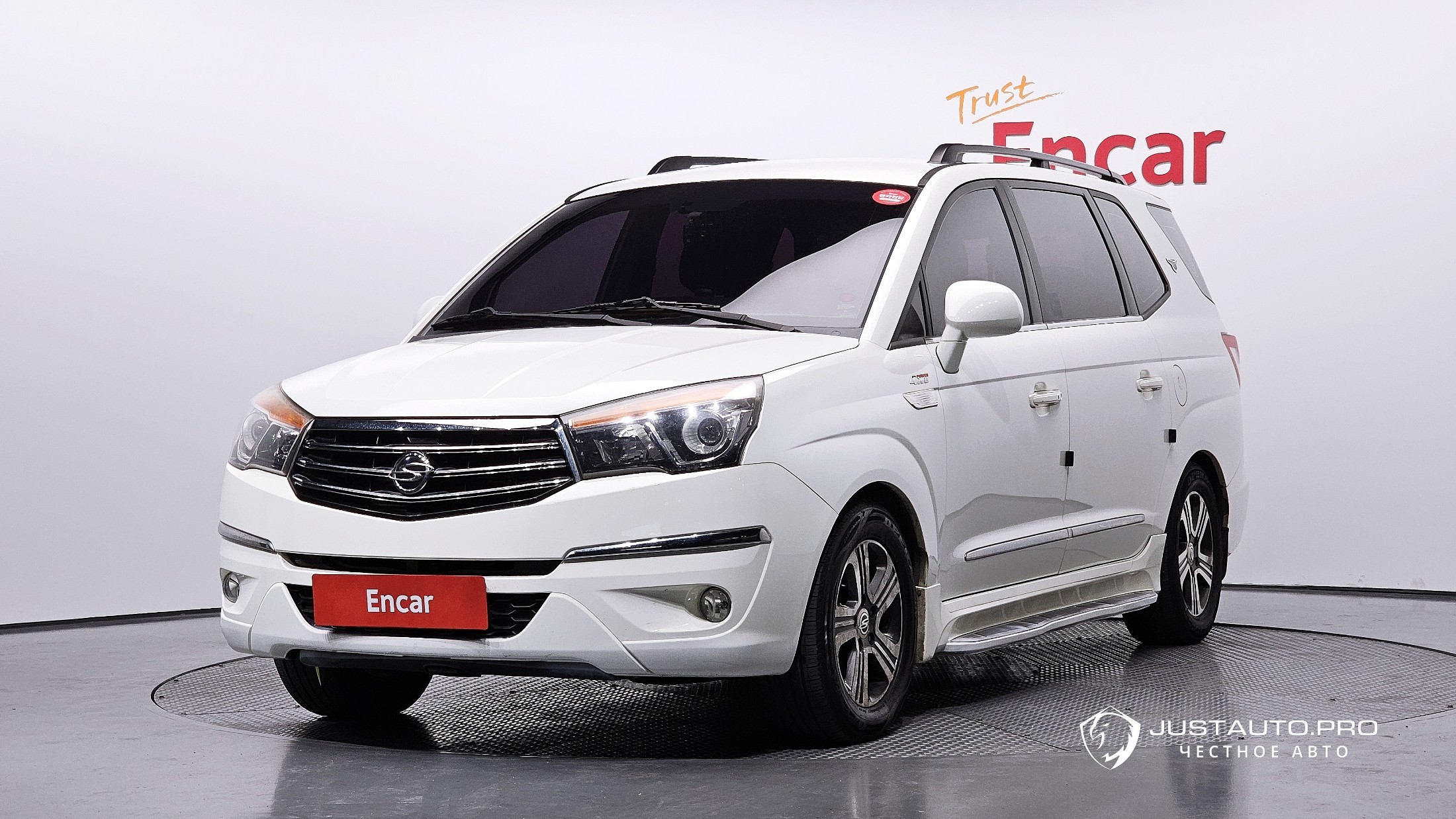 Автомобиль KG_Mobility_Ssangyong KORANDO