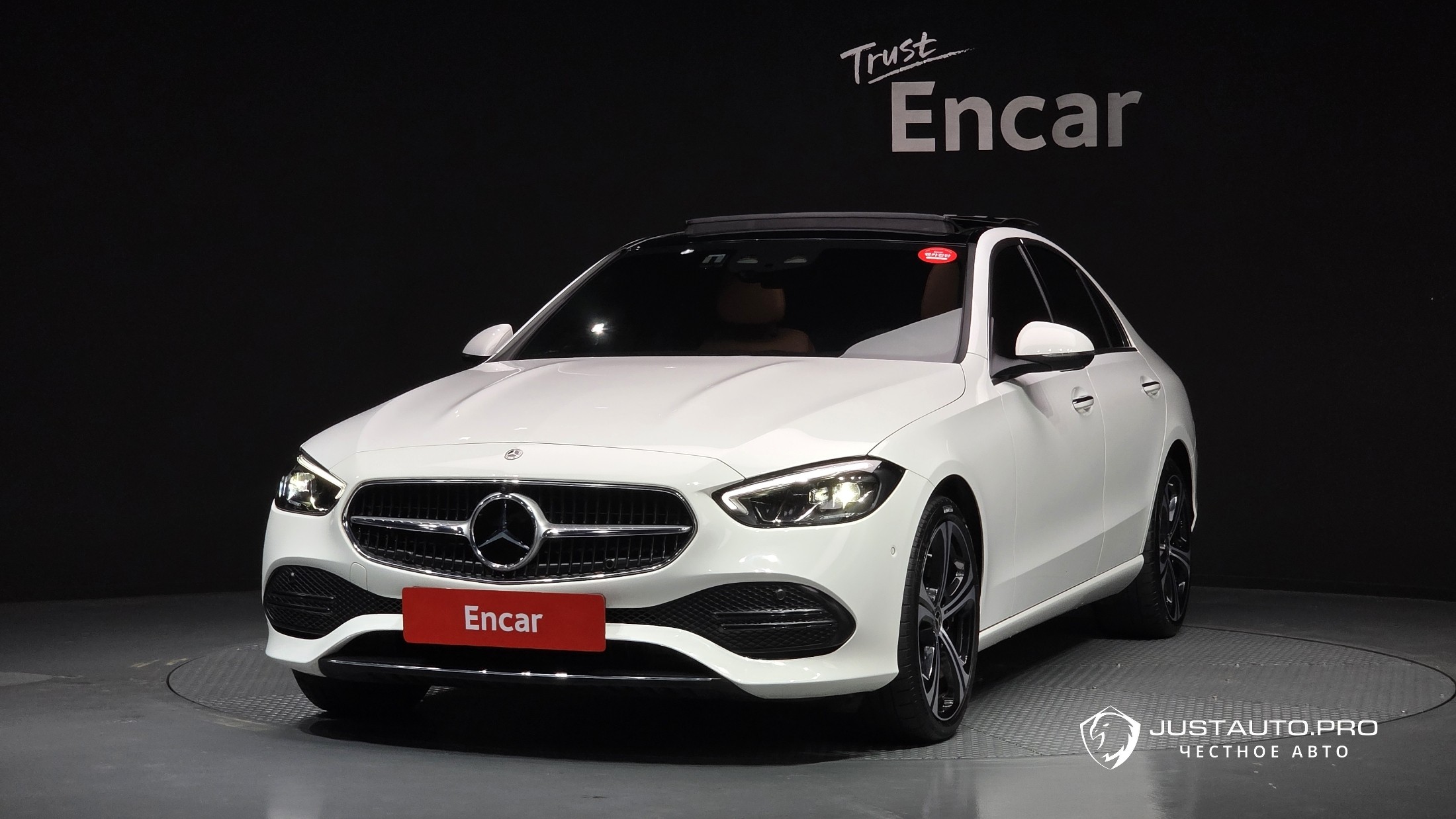 Автомобиль Mercedes-Benz C-Class