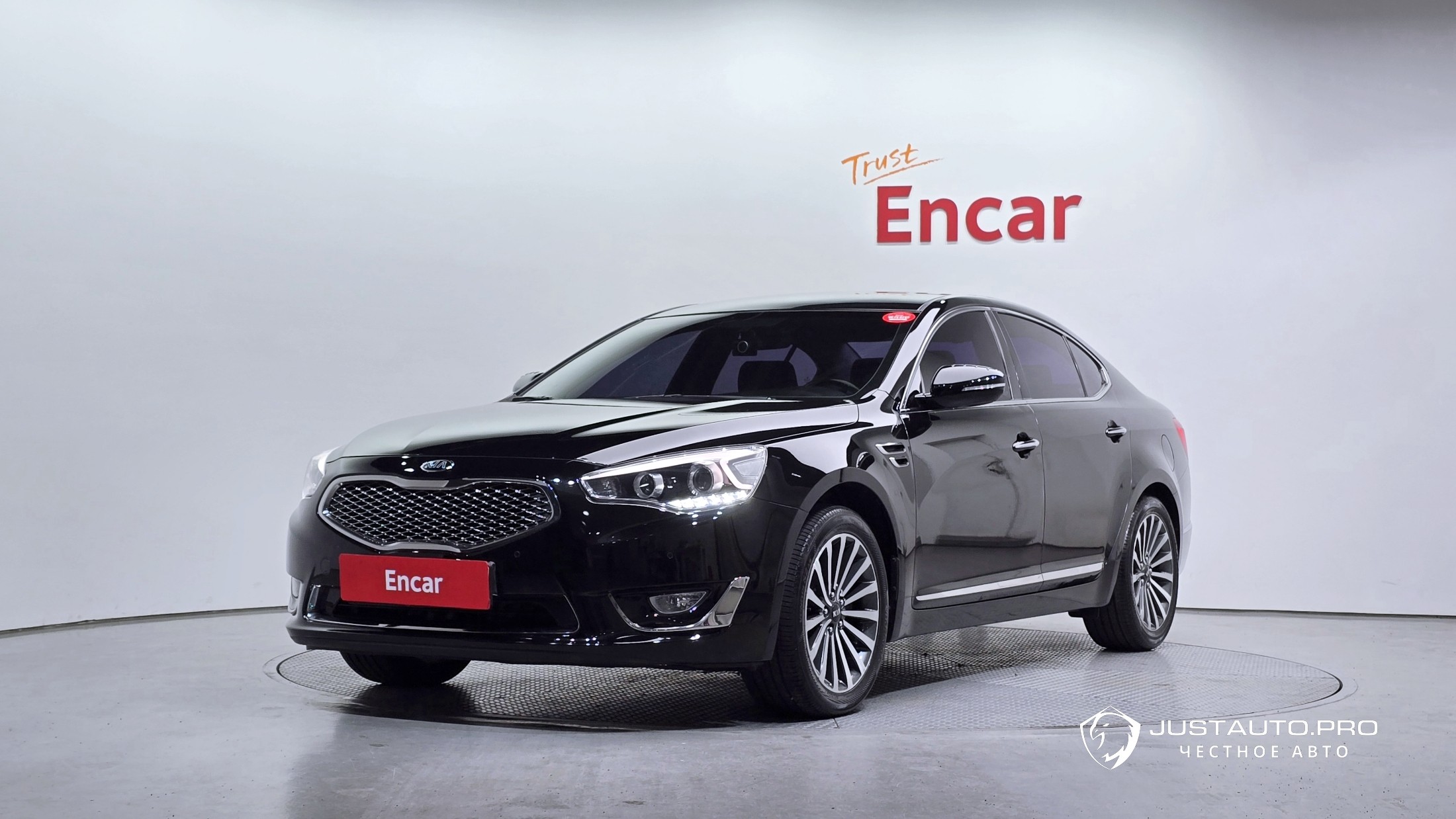 Автомобиль Kia K7