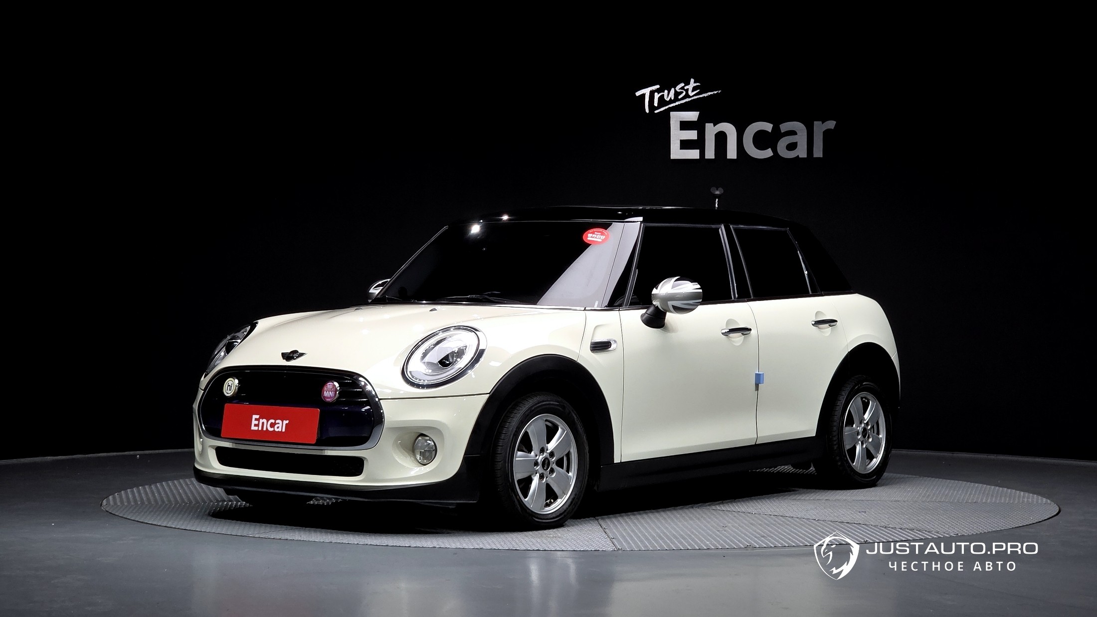 Автомобиль Mini Cooper