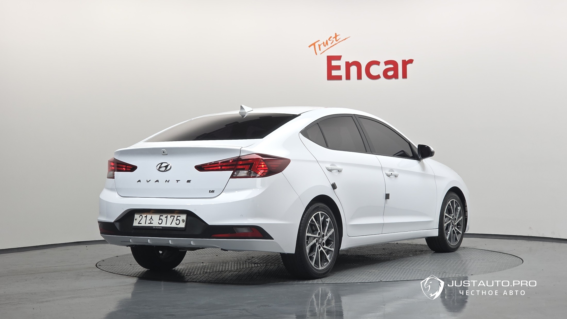 Автомобиль Hyundai AVANTE