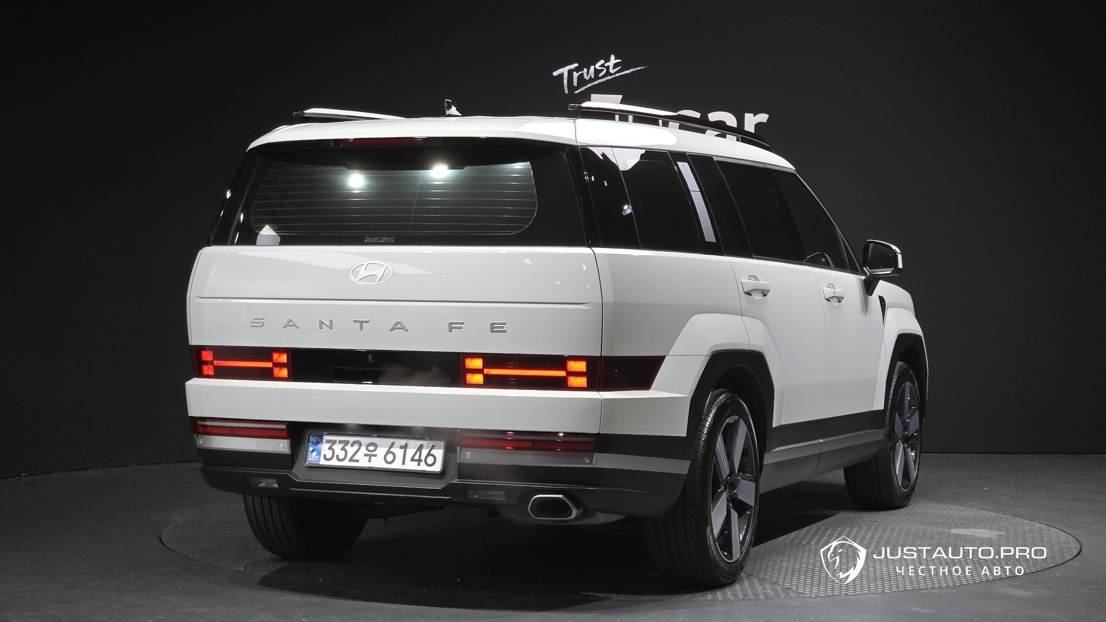 Автомобиль Hyundai Santafe
