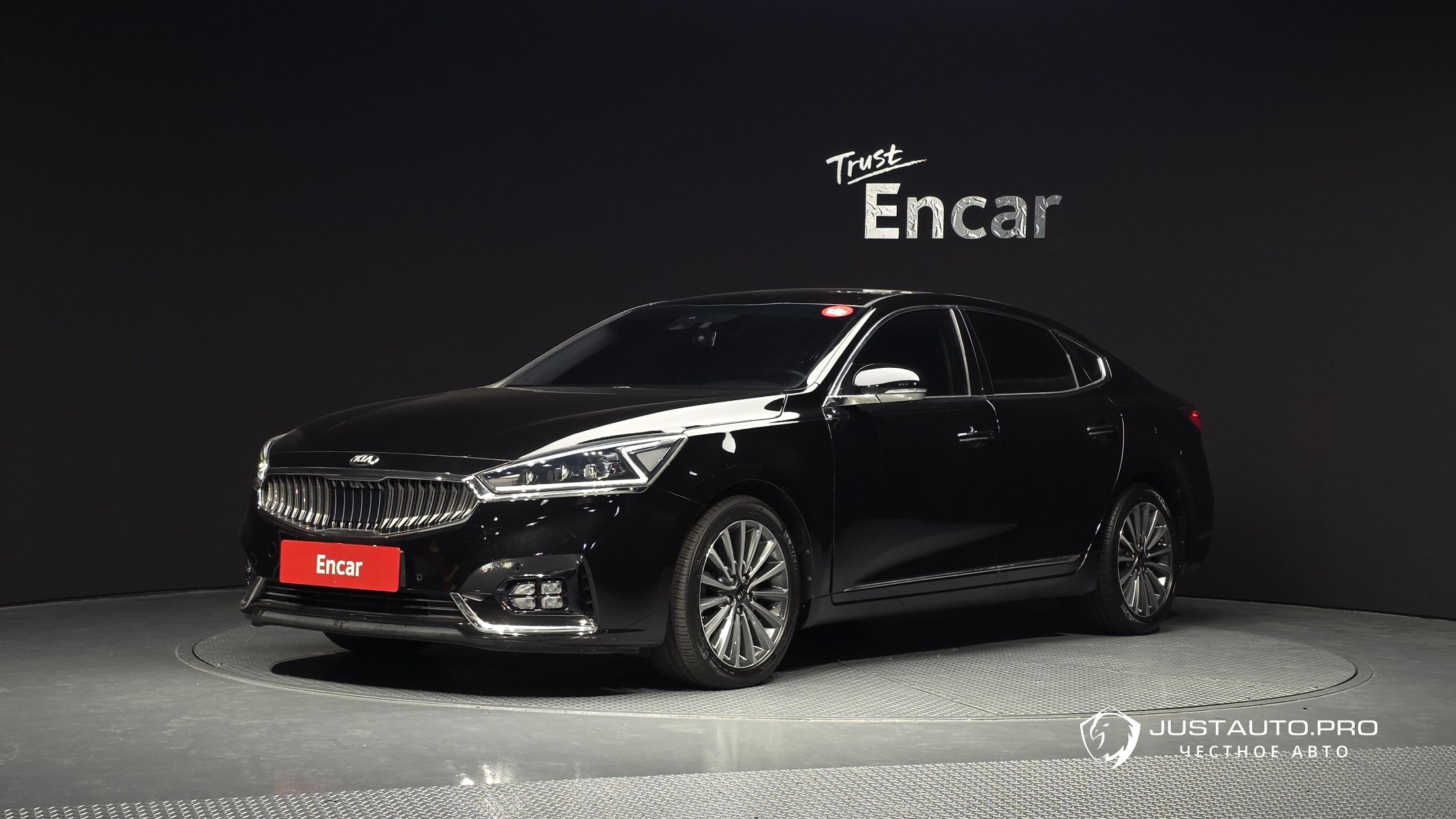 Автомобиль Kia K7