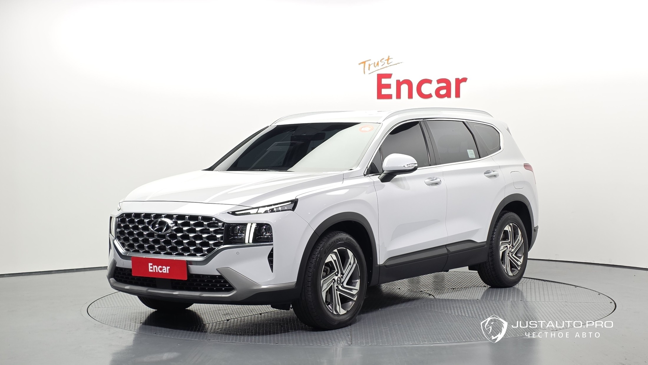 Автомобиль Hyundai Santafe