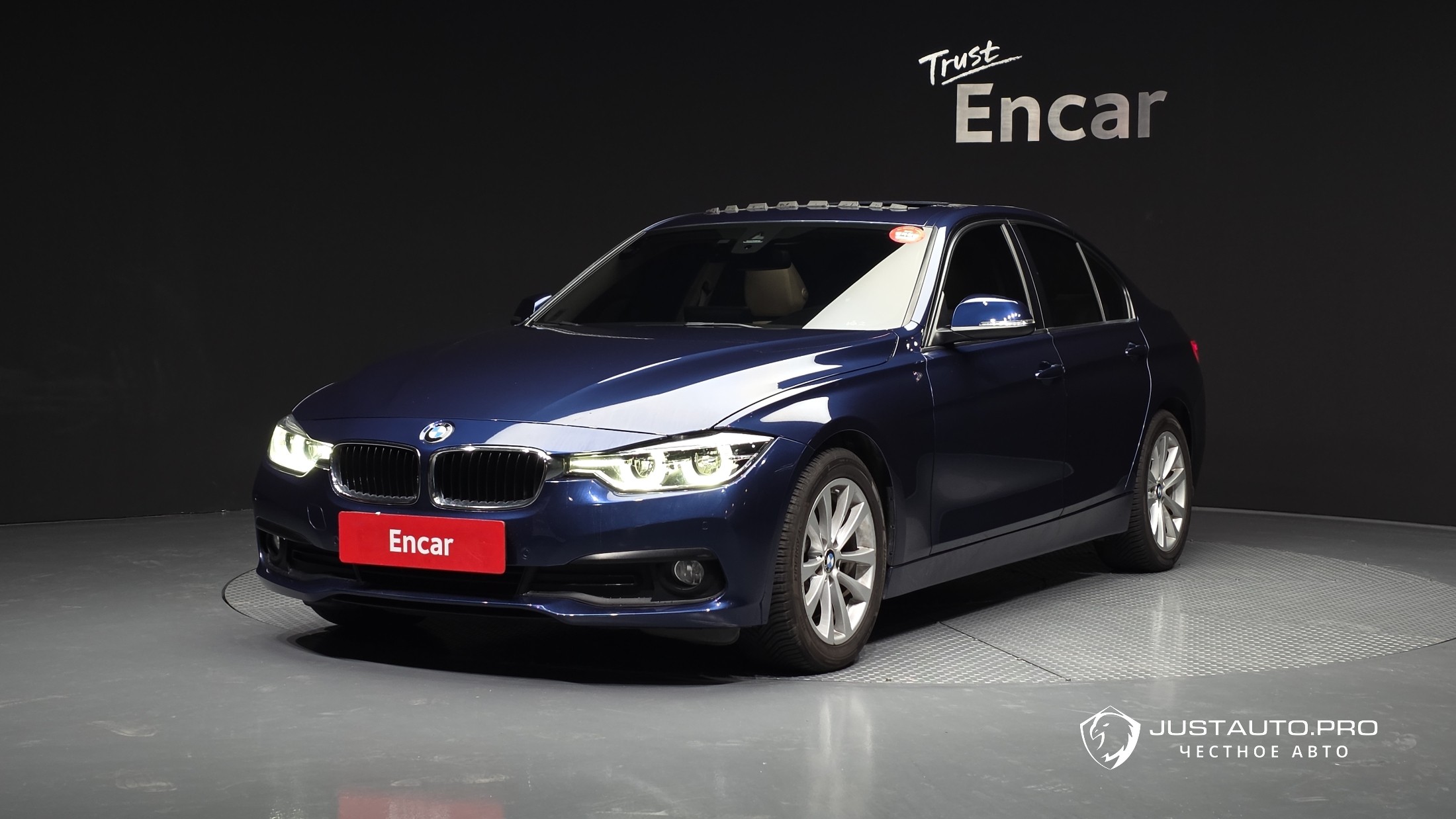 Автомобиль BMW 3-Series