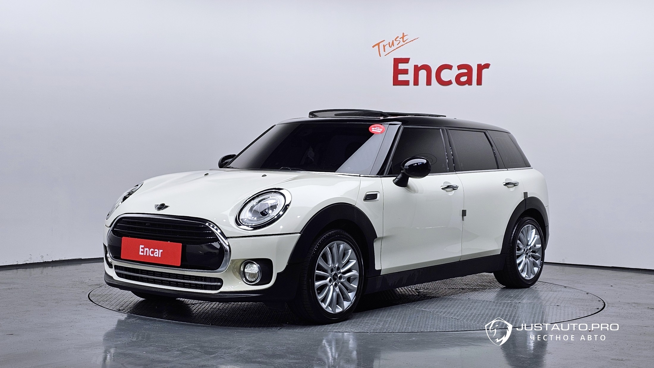 Автомобиль Mini Clubman