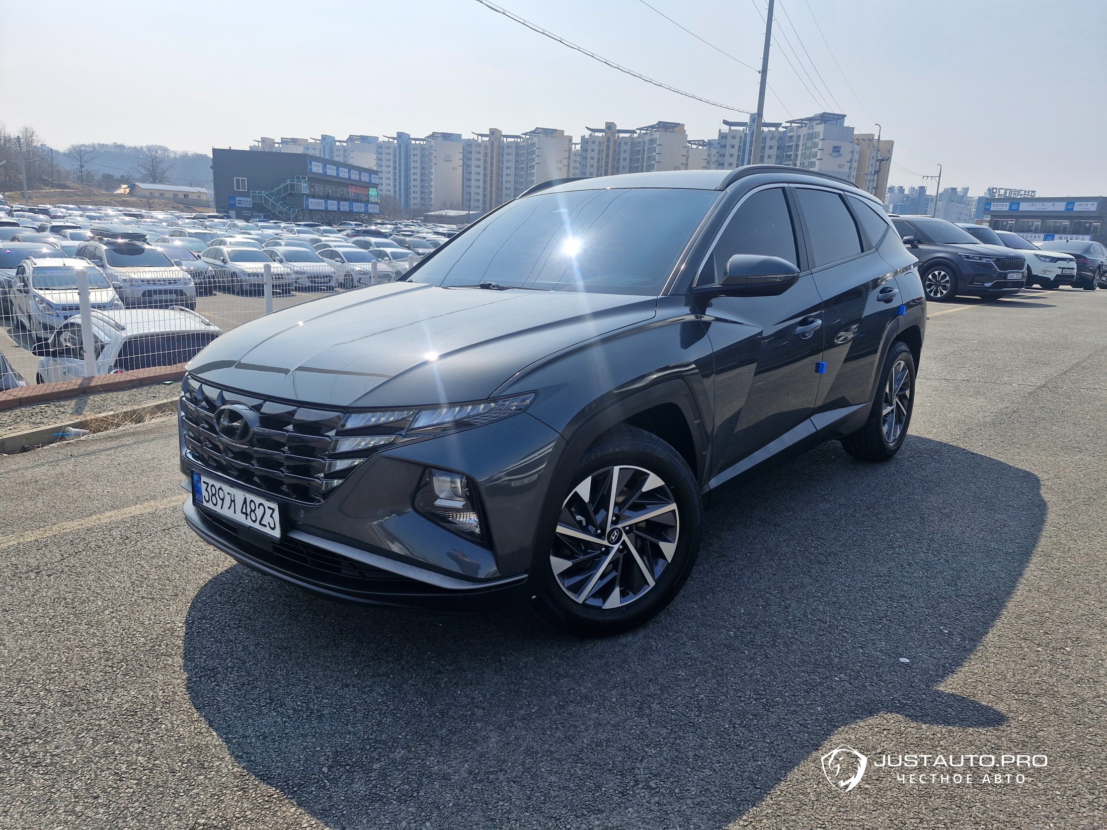Автомобиль Hyundai Tucson