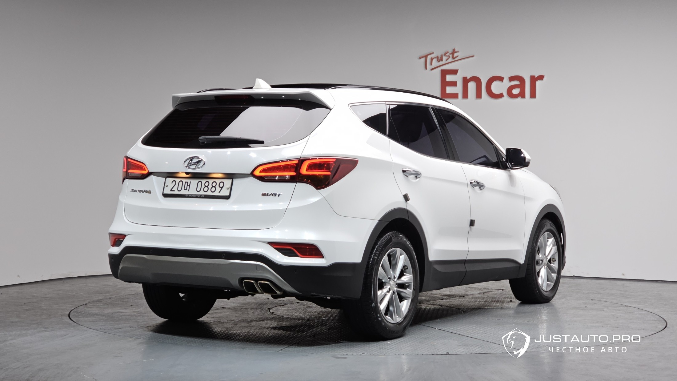 Автомобиль Hyundai Santafe