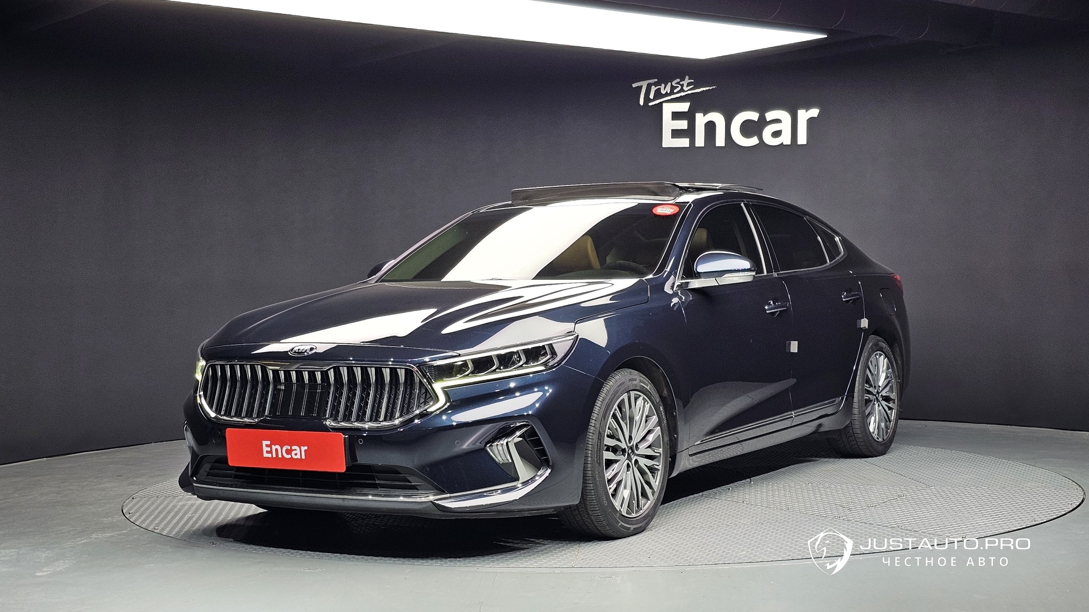 Автомобиль Kia K7