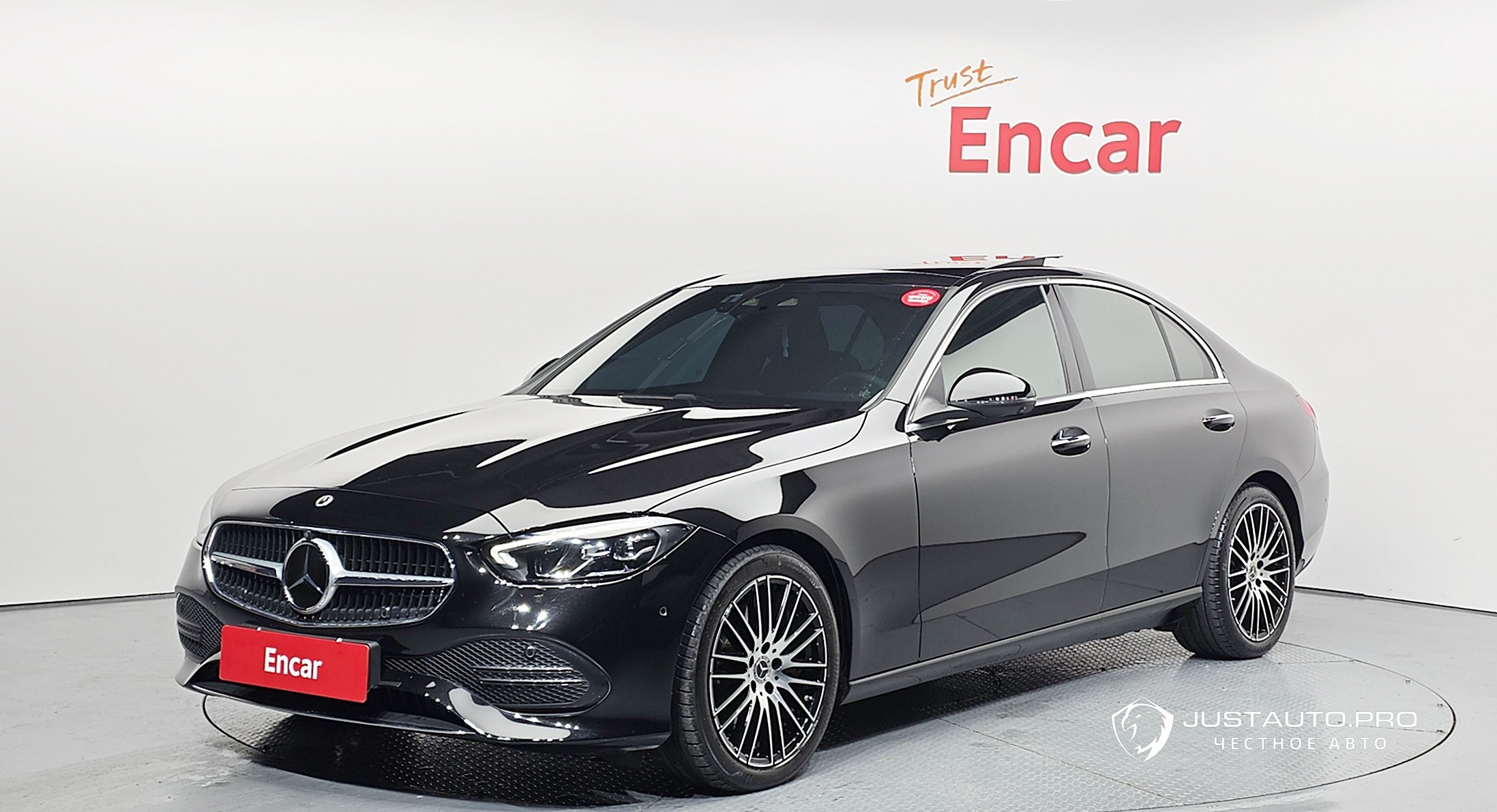 Автомобиль Mercedes-Benz C-Class