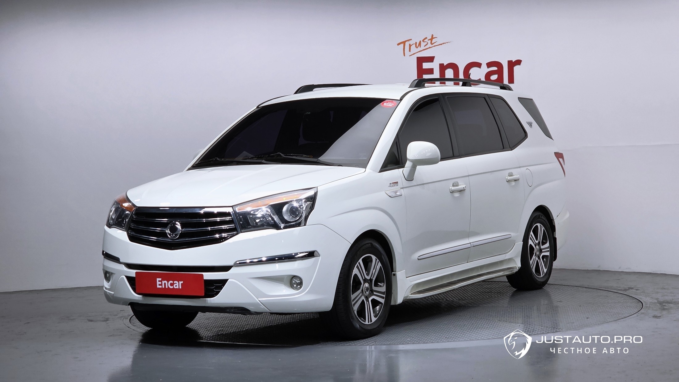 Автомобиль KG_Mobility_Ssangyong KORANDO