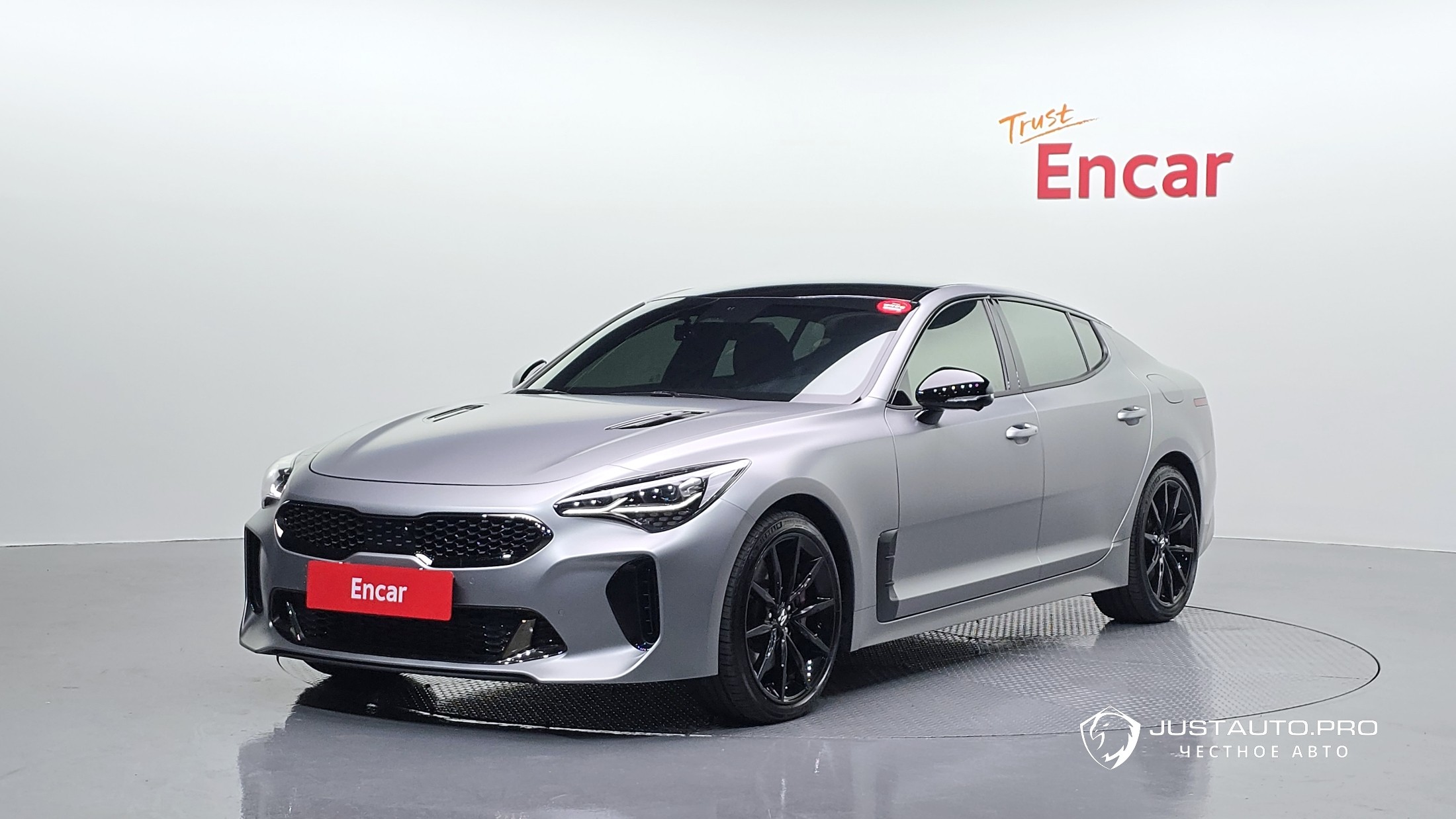 Автомобиль Kia Stinger