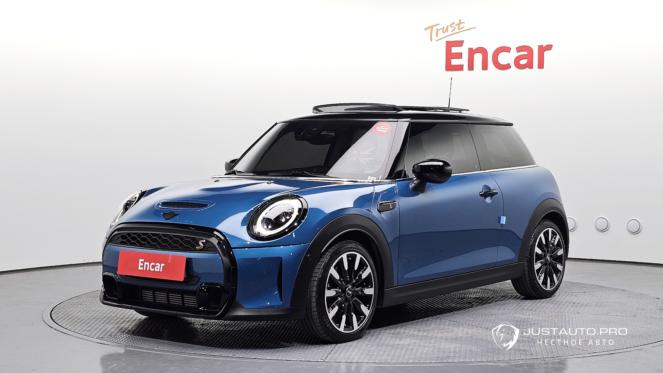 Автомобиль Mini Cooper