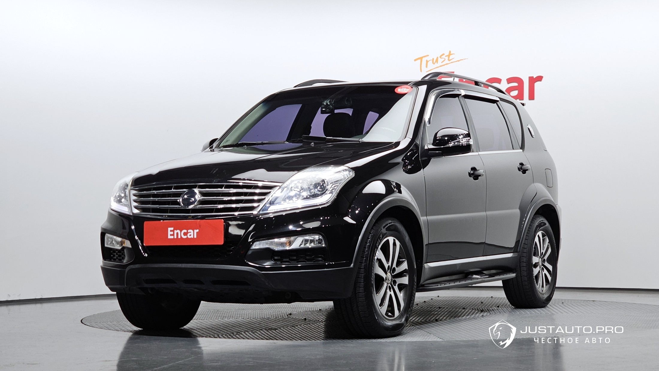 Автомобиль KG_Mobility_Ssangyong Rexton