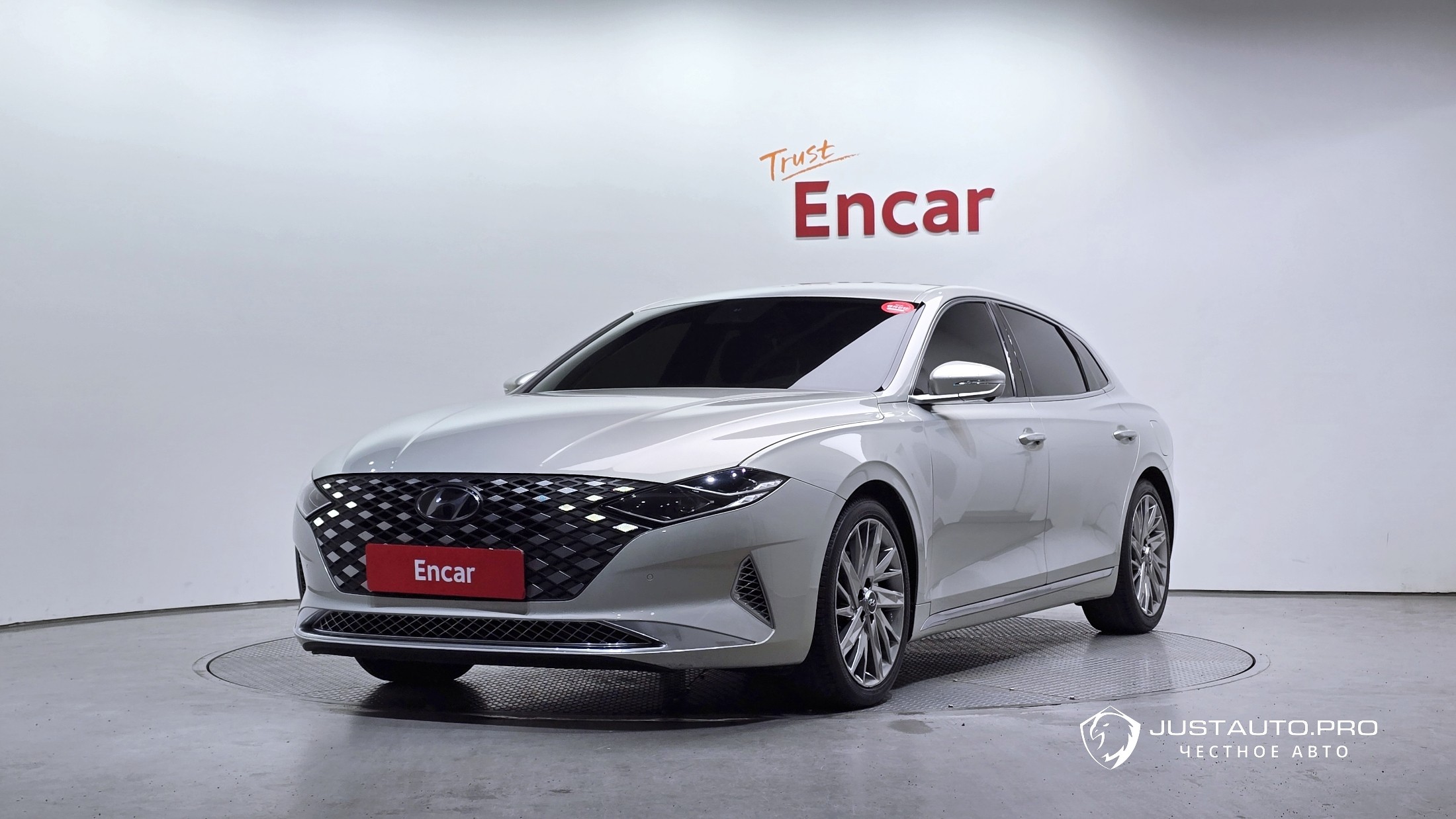Автомобиль Hyundai Grandeur
