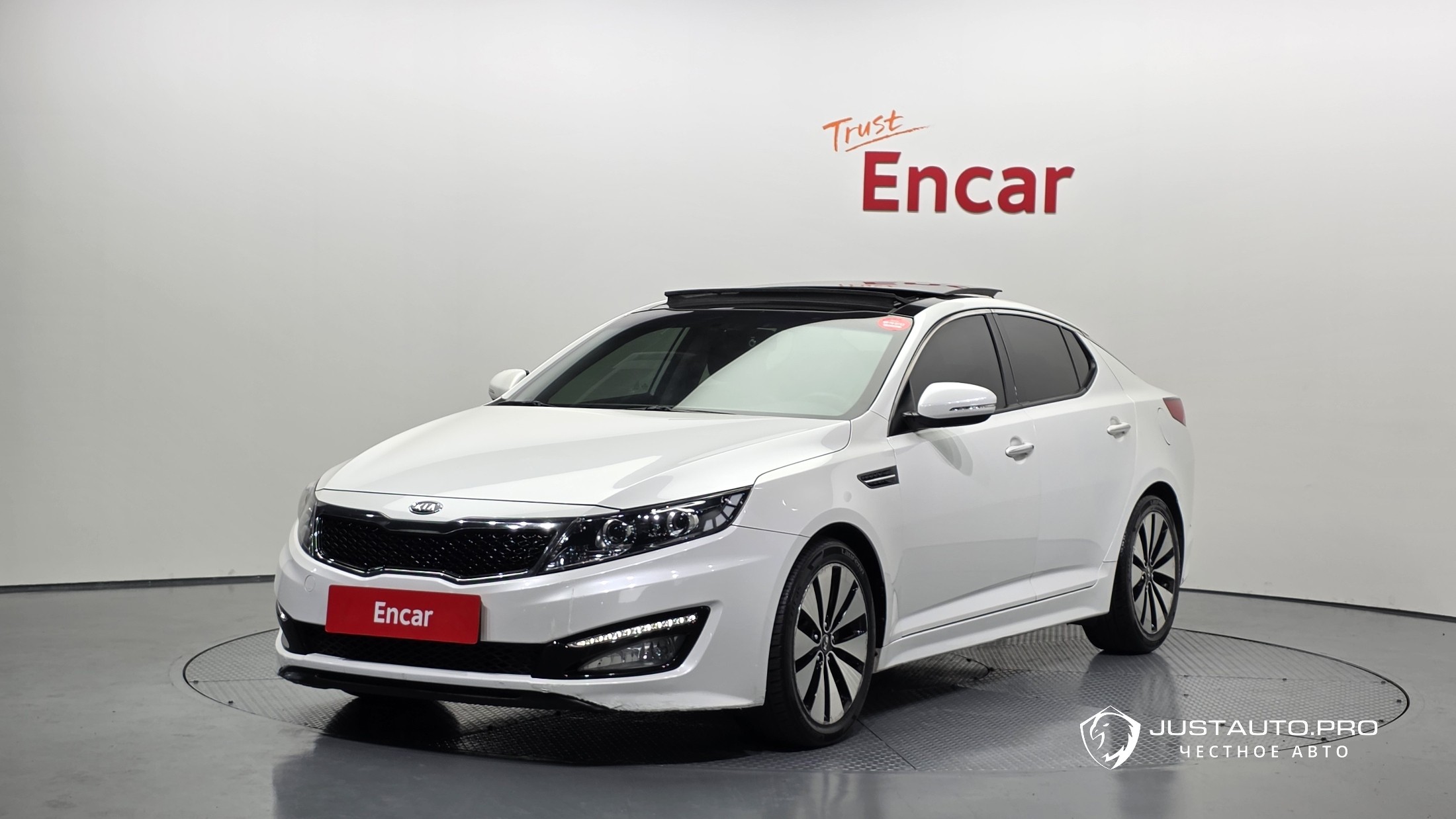 Автомобиль Kia K5
