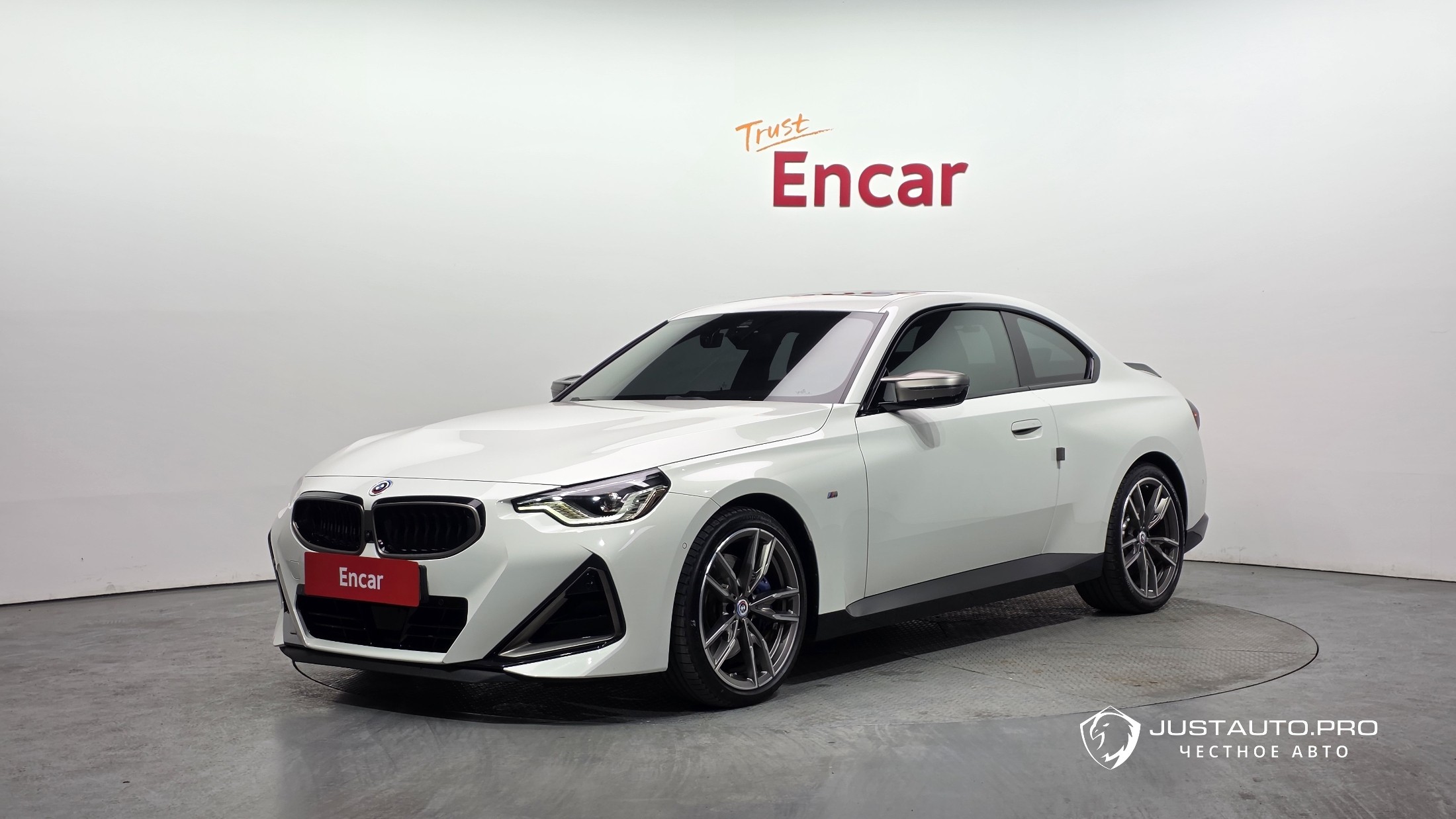 Автомобиль BMW 2-Series