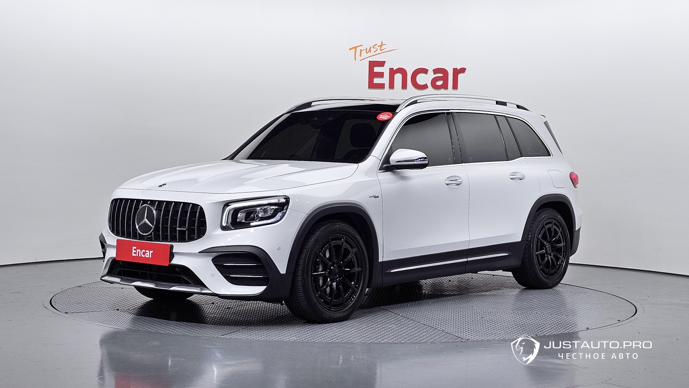 Автомобиль Mercedes-Benz GLB-Class