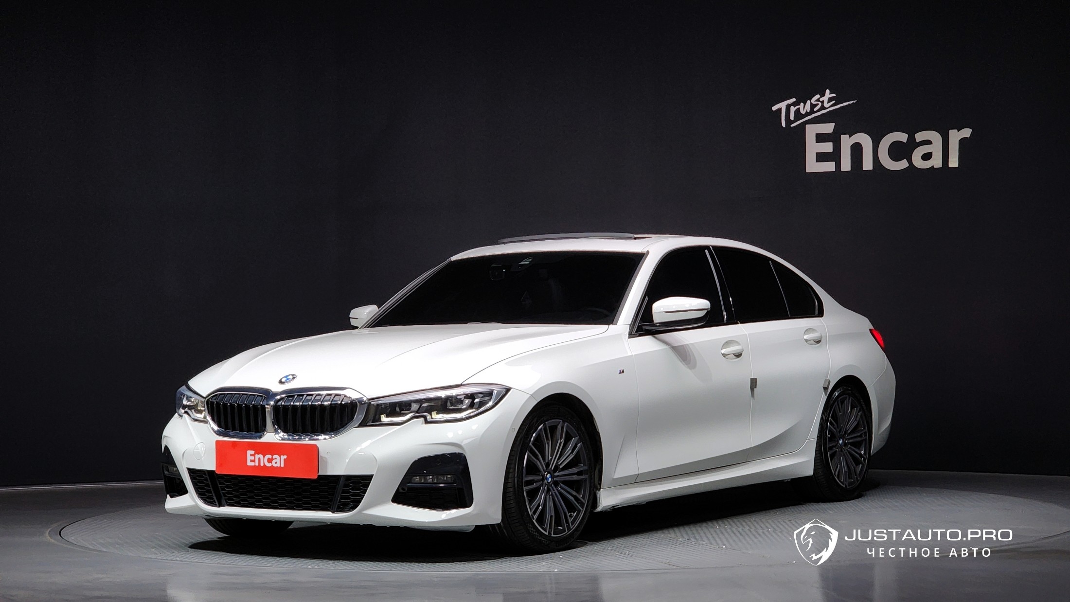 Автомобиль BMW 3-Series