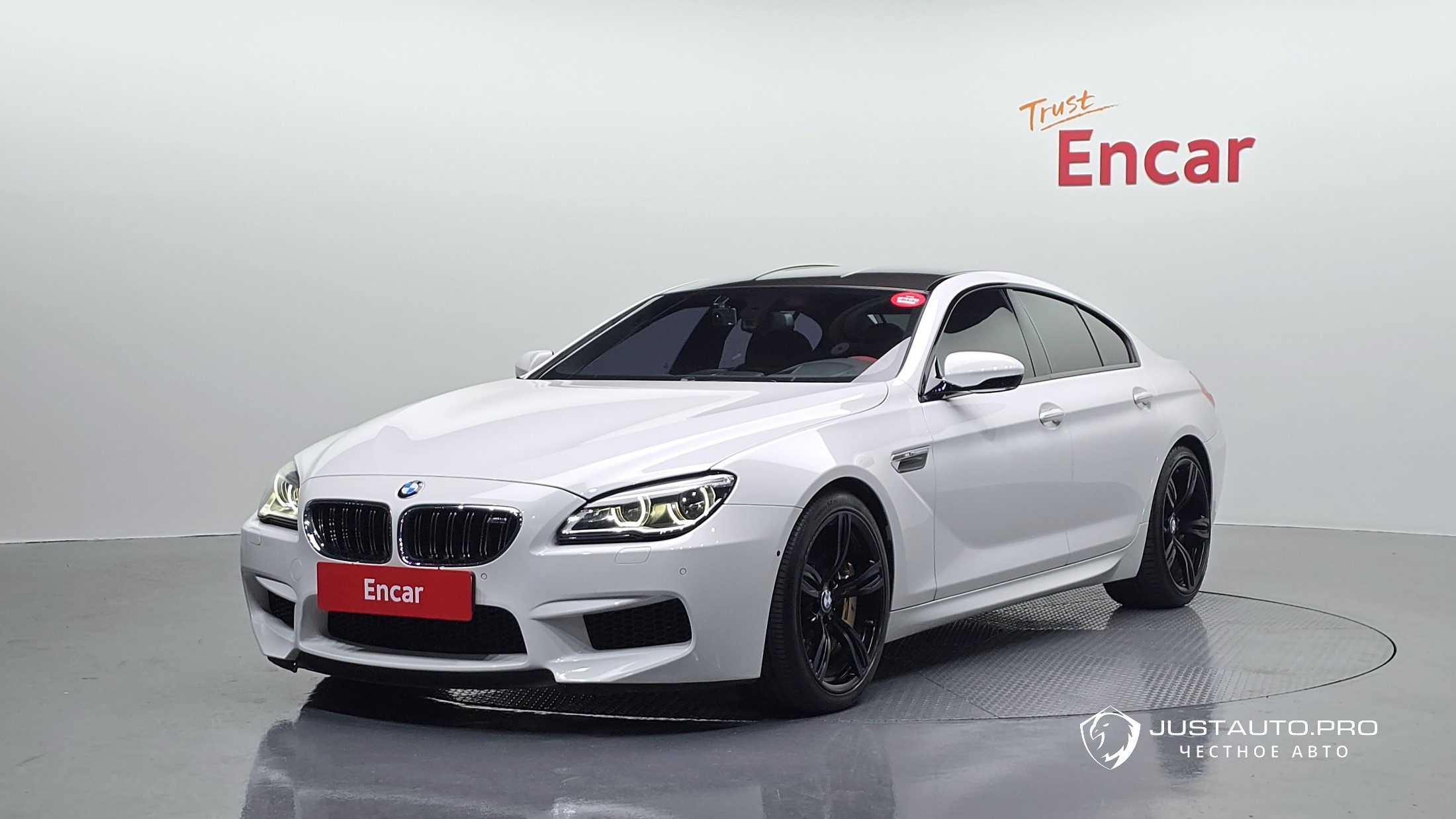 Автомобиль BMW M6