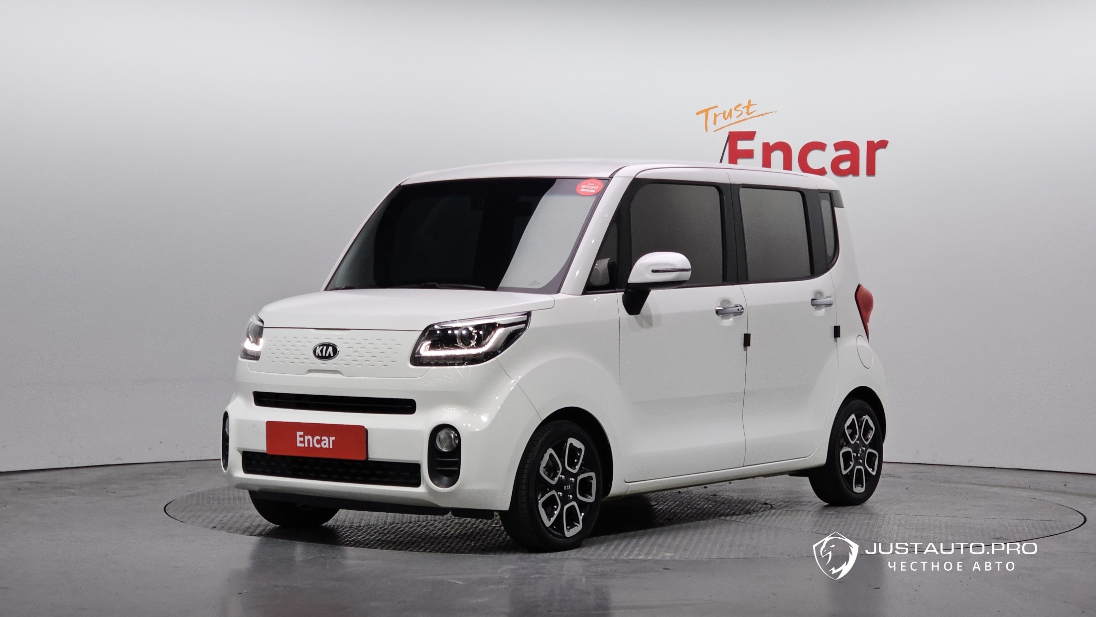 Автомобиль Kia RAY
