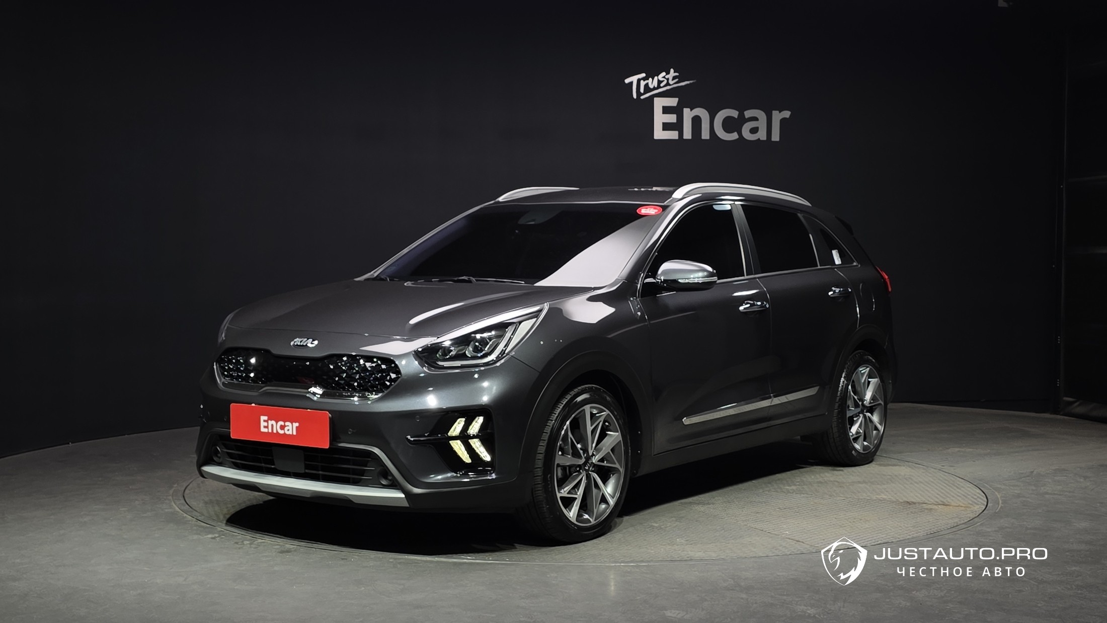 Автомобиль Kia Niro