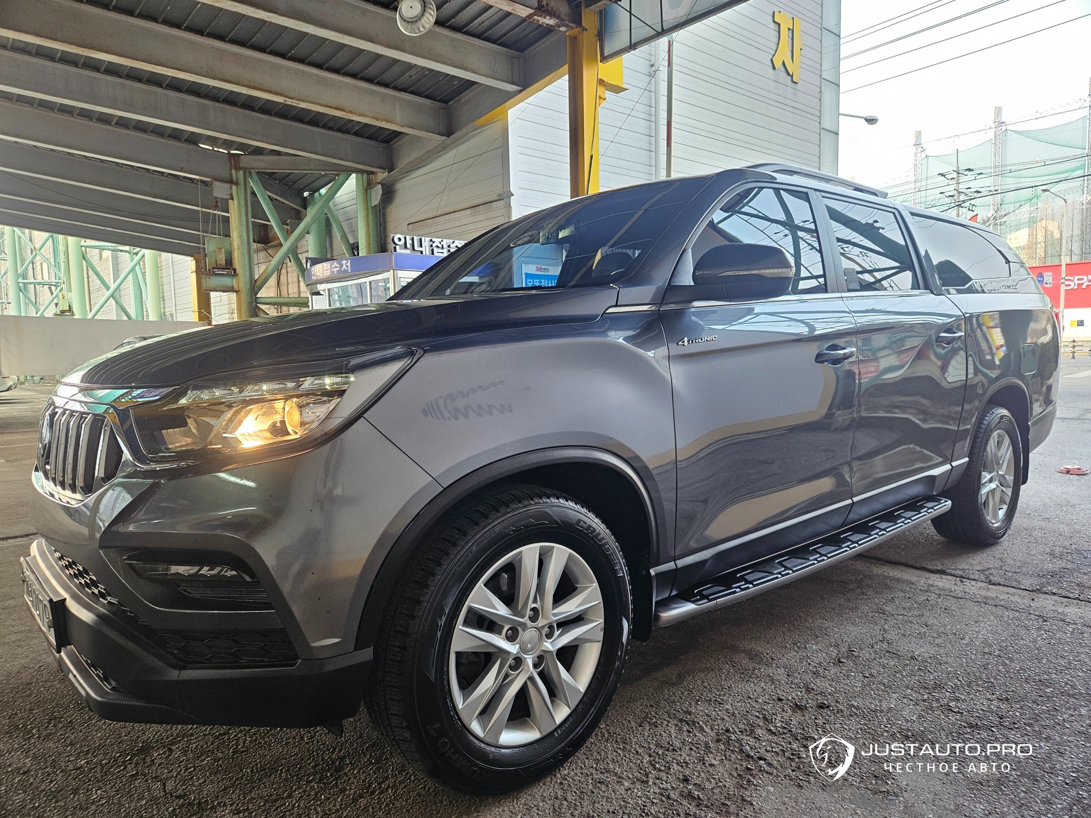 Автомобиль KG_Mobility_Ssangyong Rexton