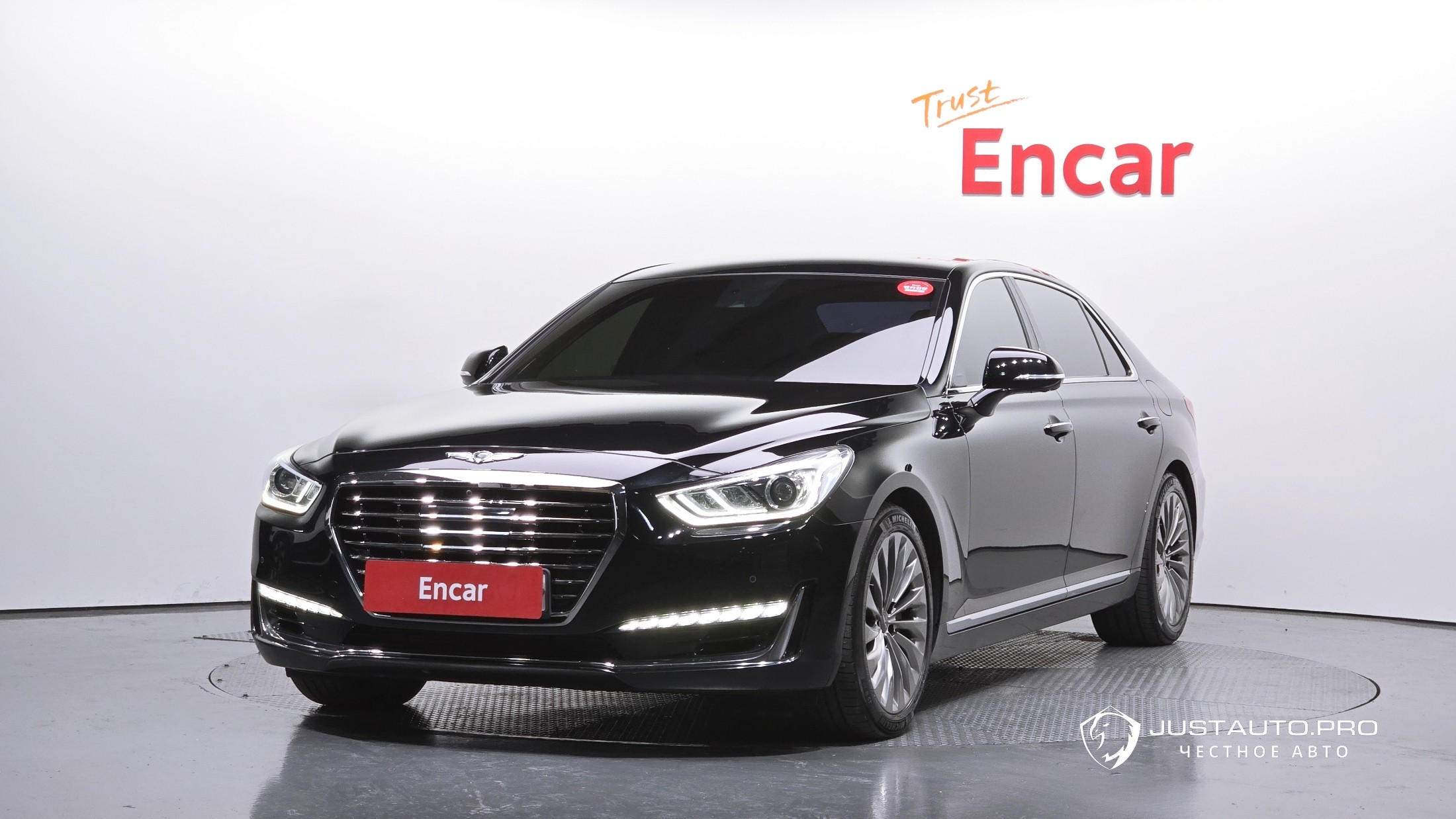 Автомобиль Genesis EQ900