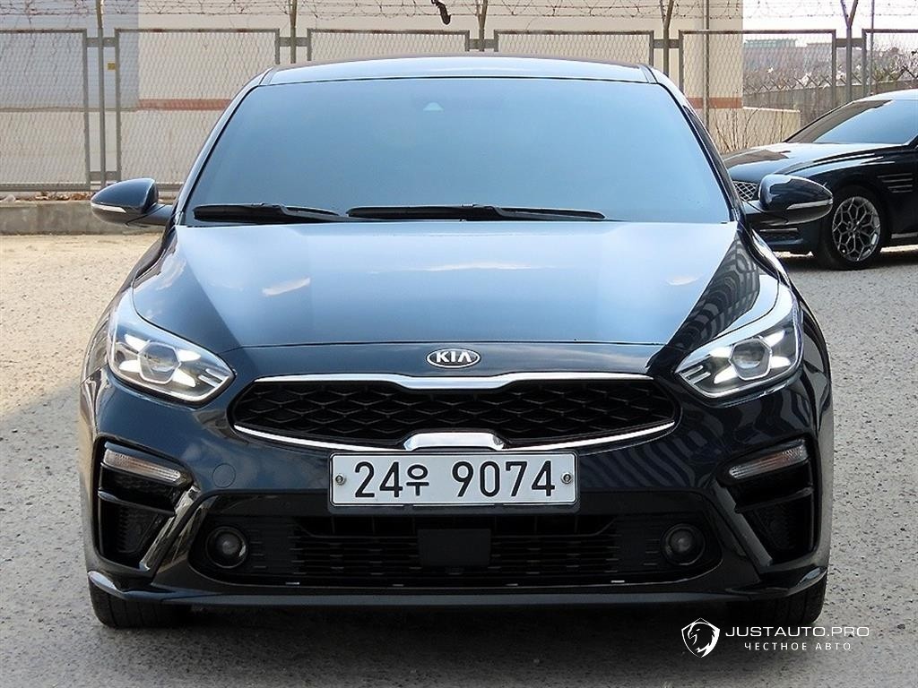 Автомобиль Kia K3