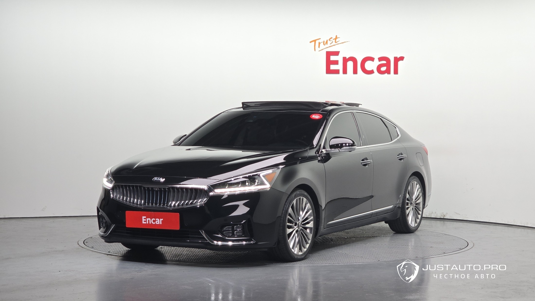 Автомобиль Kia K7