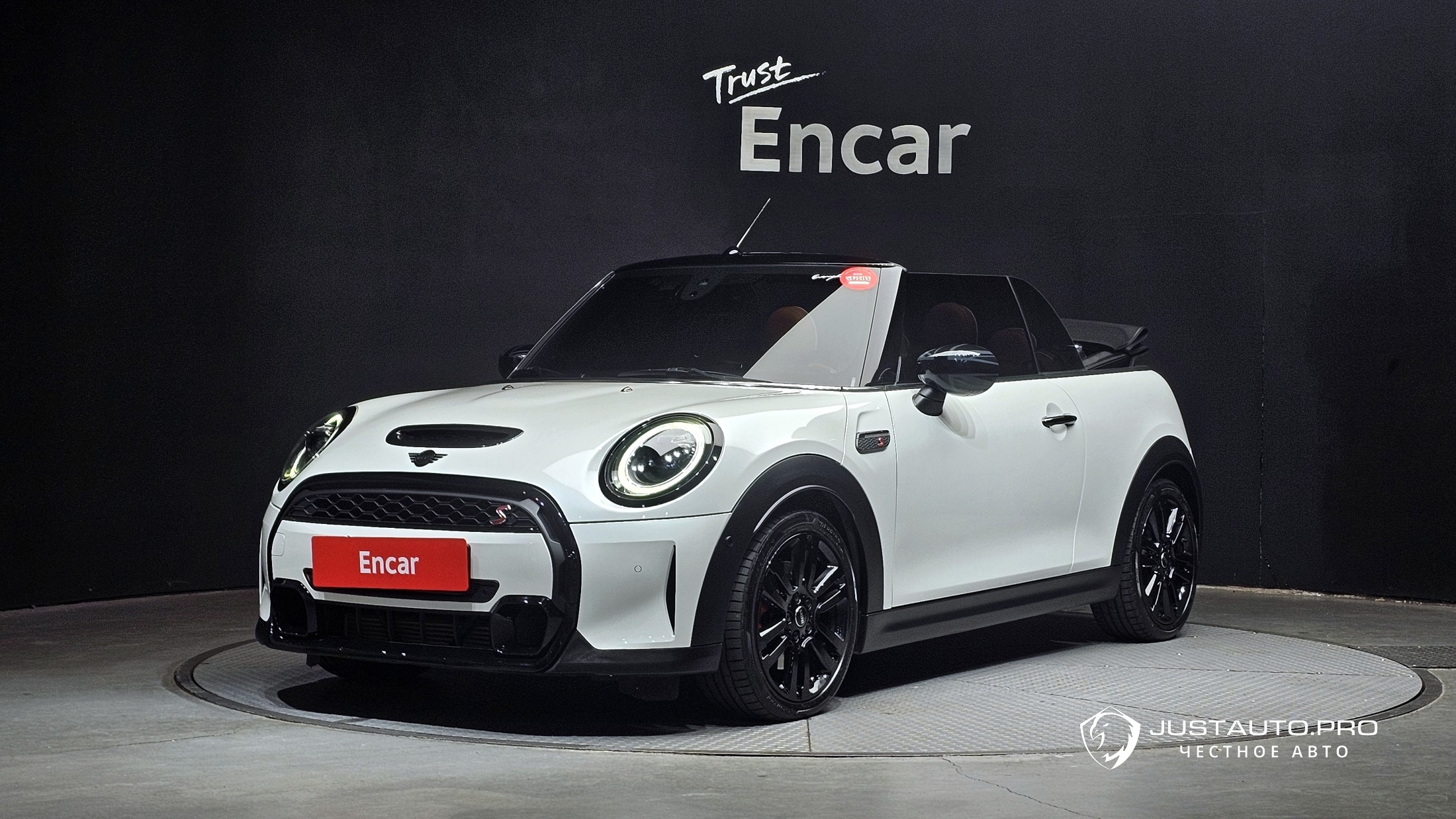 Автомобиль Mini Cooper Convertible