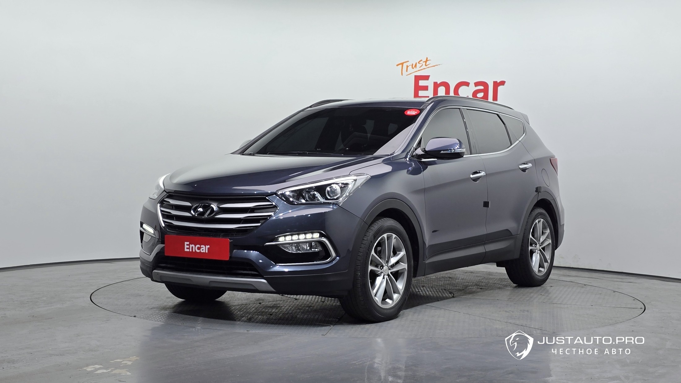 Автомобиль Hyundai Santafe