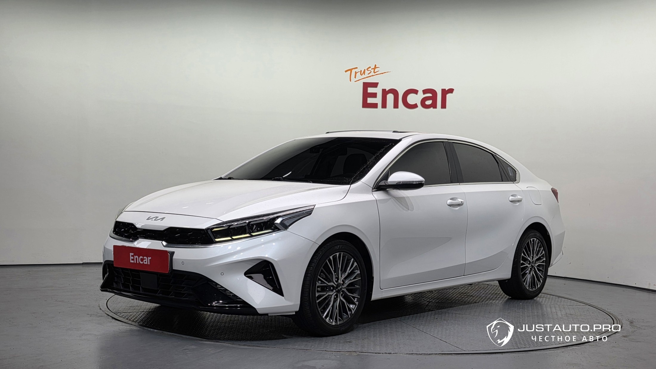 Автомобиль Kia K3