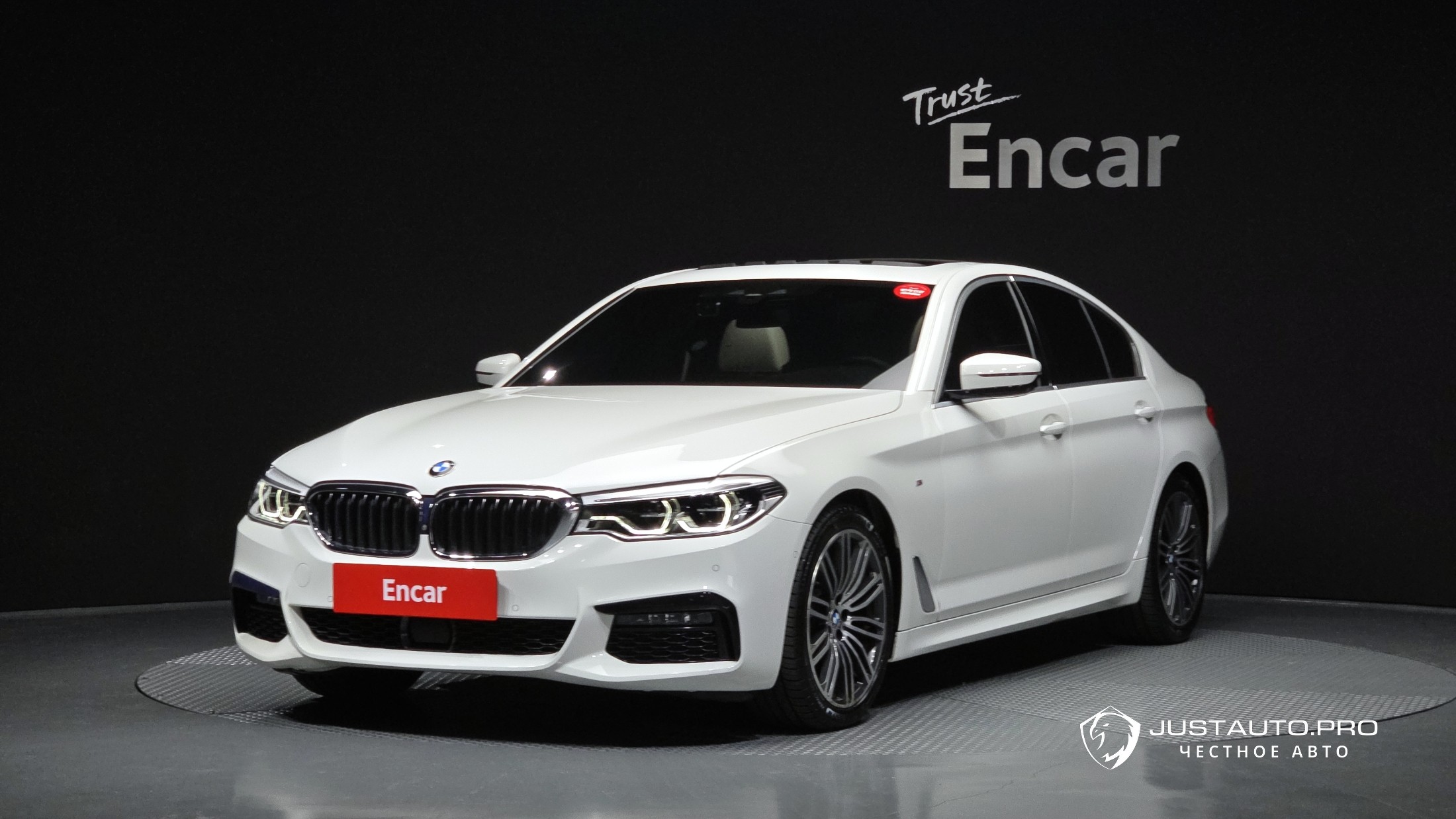 Автомобиль BMW 5-Series