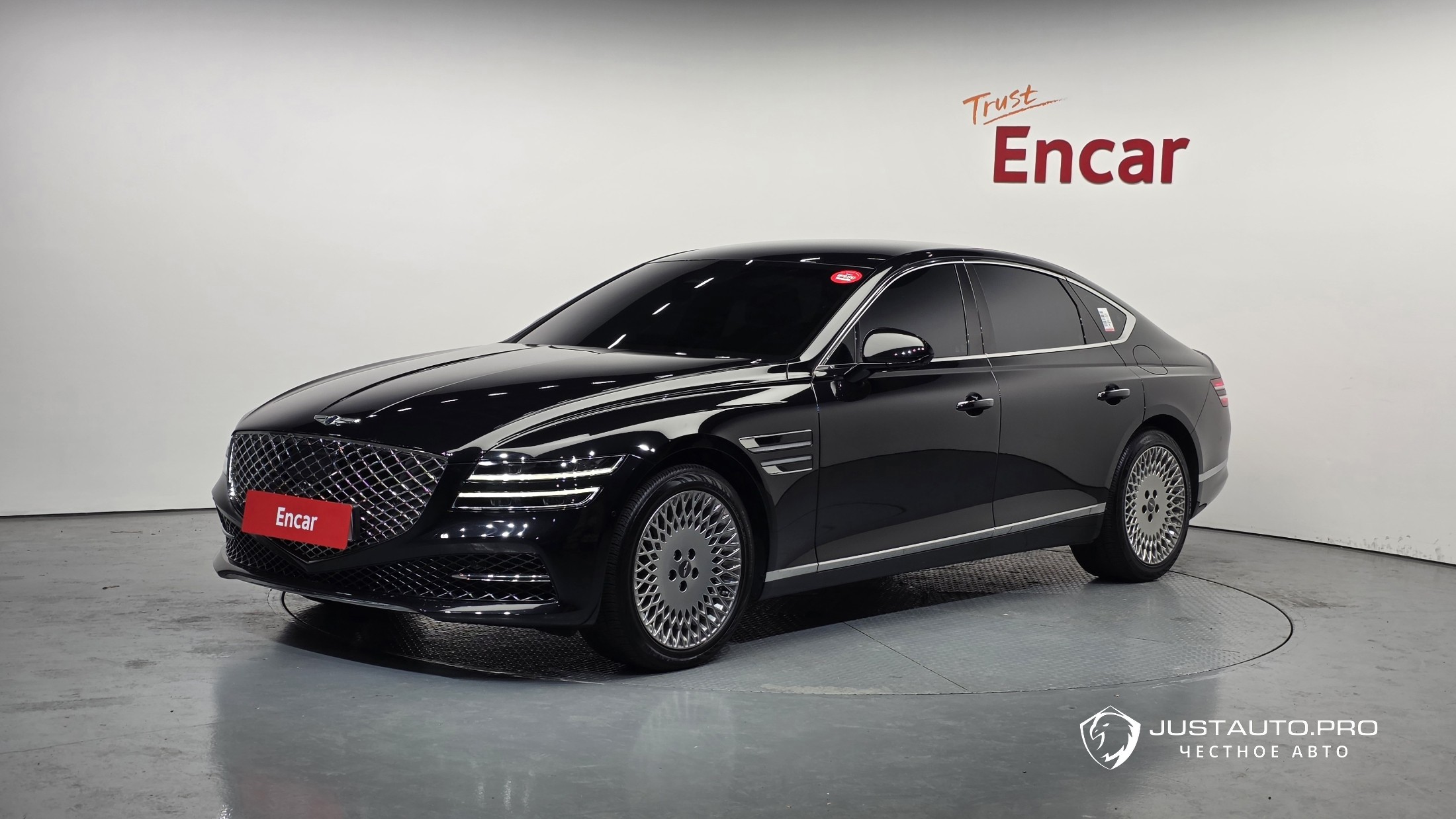 Автомобиль Genesis G80