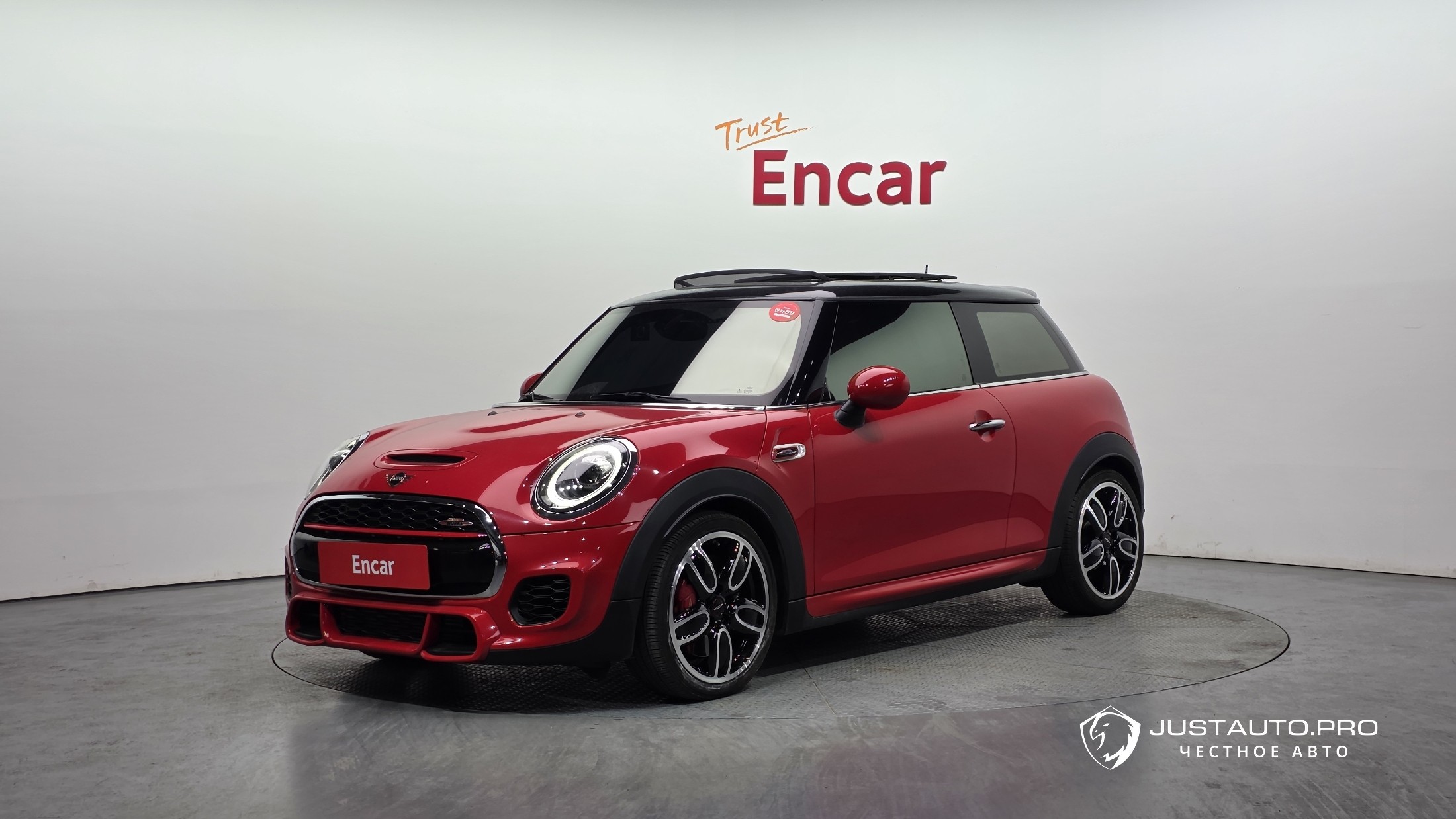 Автомобиль Mini Cooper