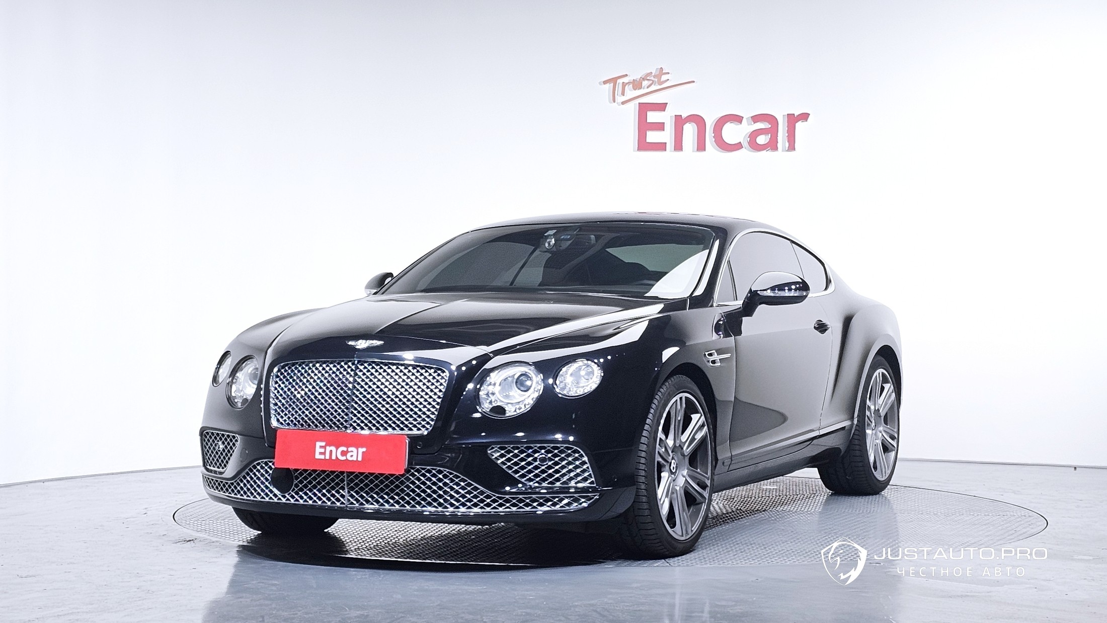 Автомобиль Bentley Continental
