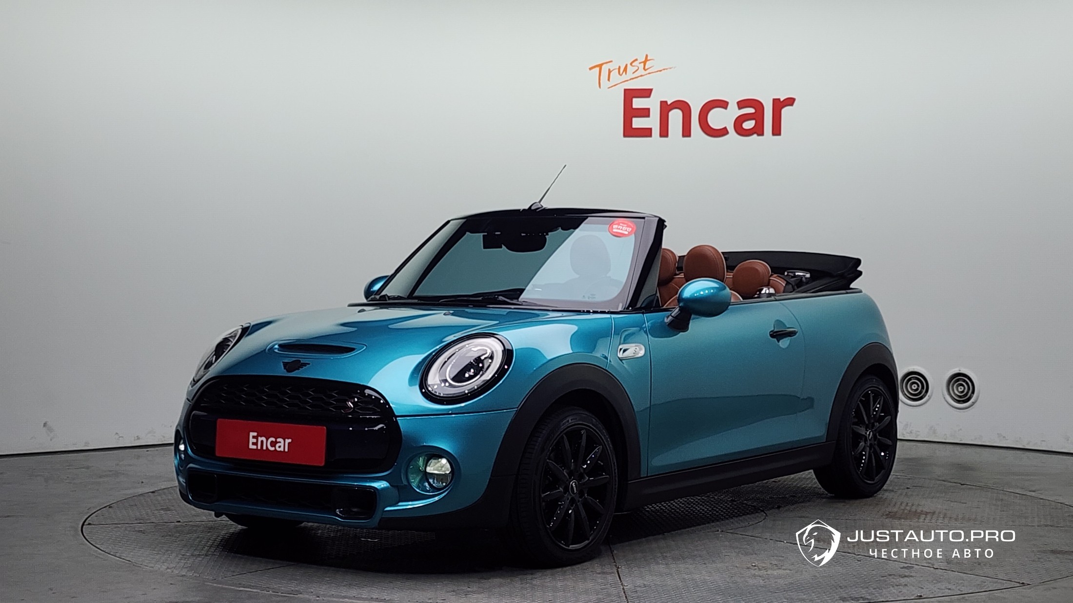 Автомобиль Mini Cooper Convertible