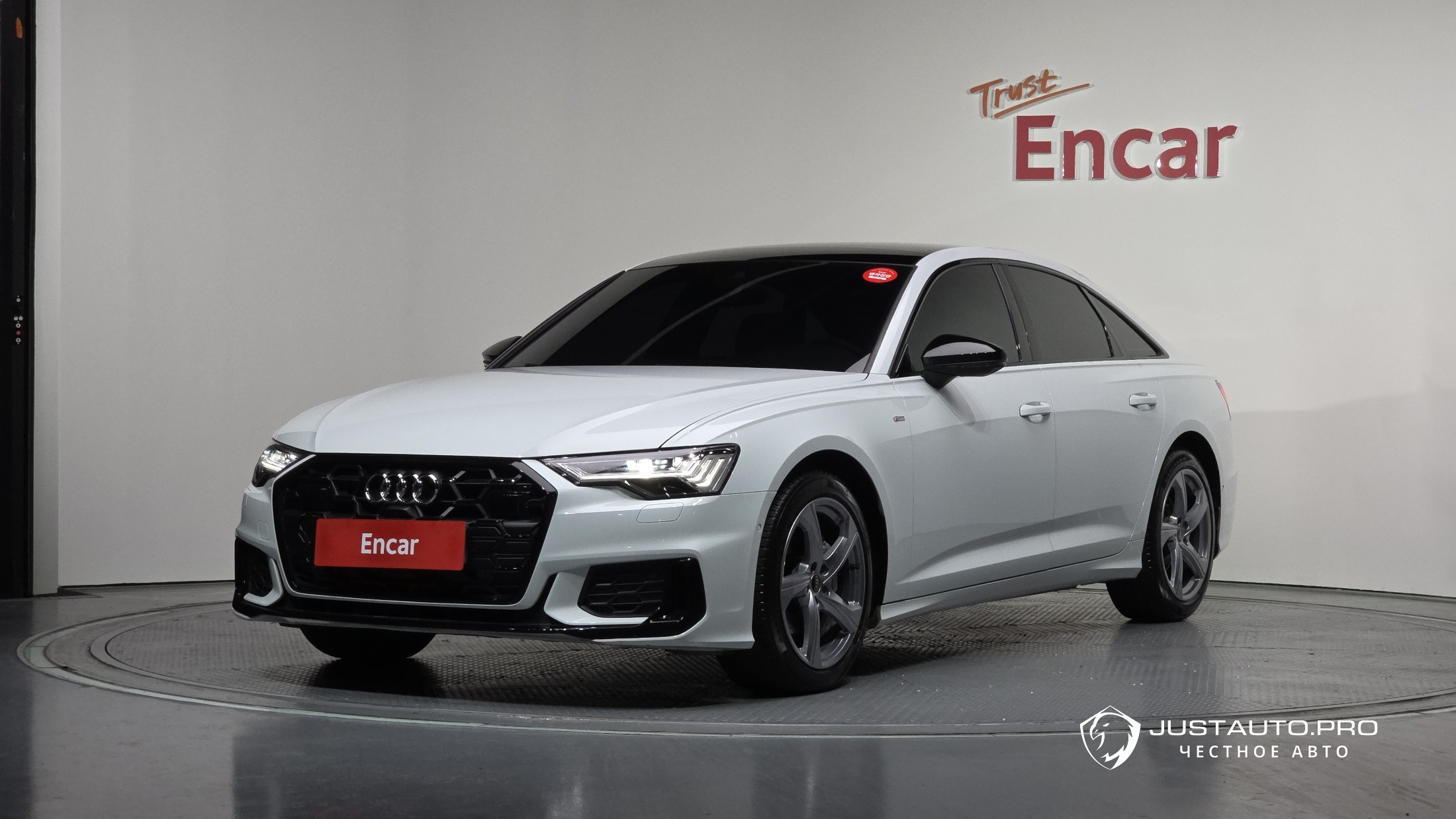 Автомобиль Audi A6