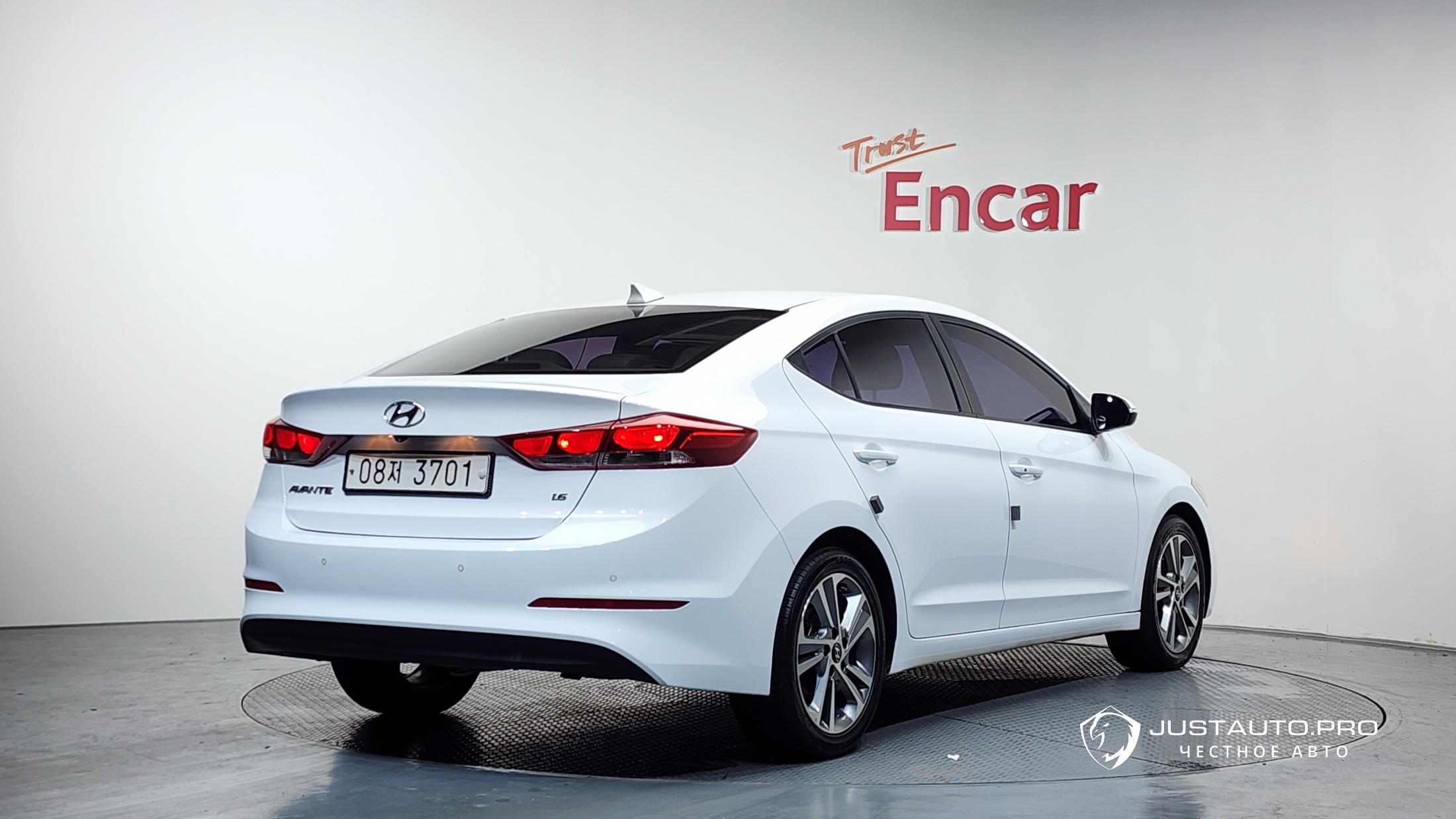 Автомобиль Hyundai AVANTE