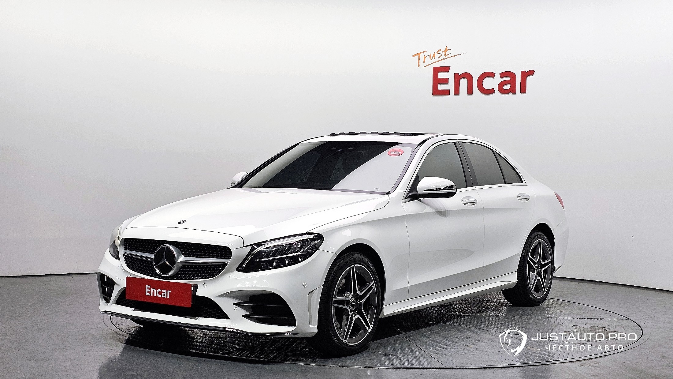 Автомобиль Mercedes-Benz C-Class