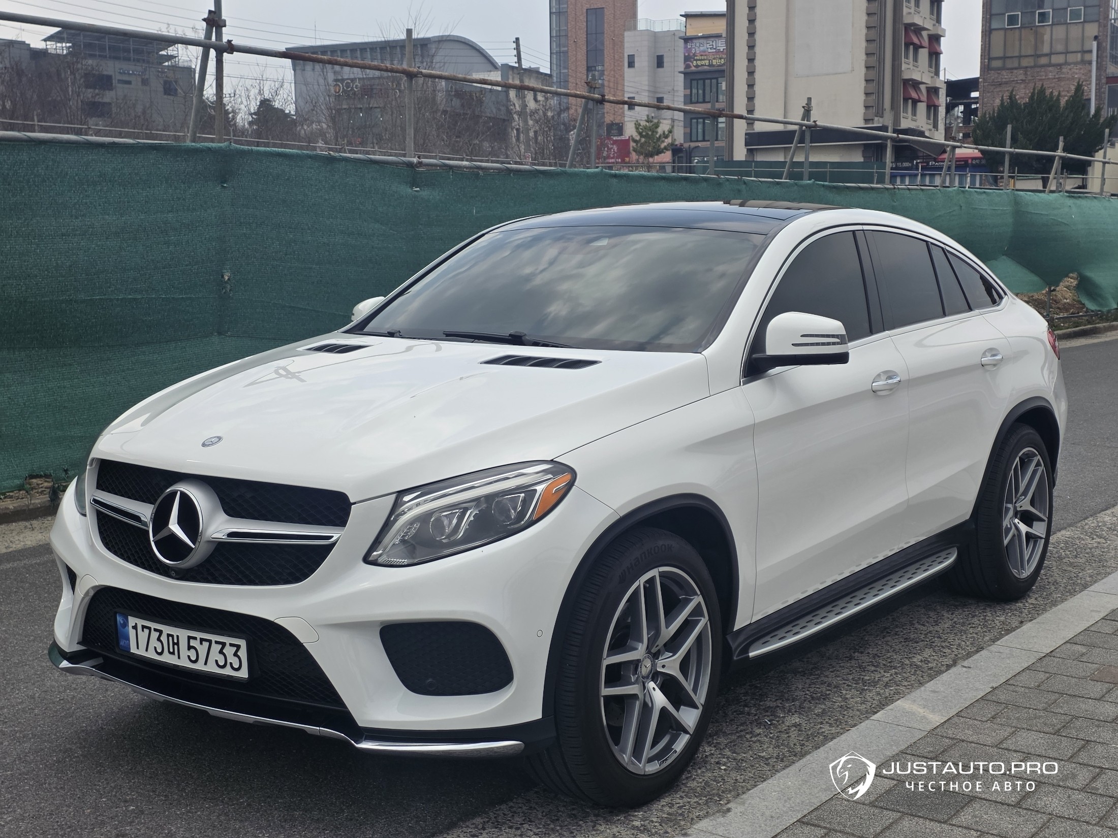 Автомобиль Mercedes-Benz GLE-Class