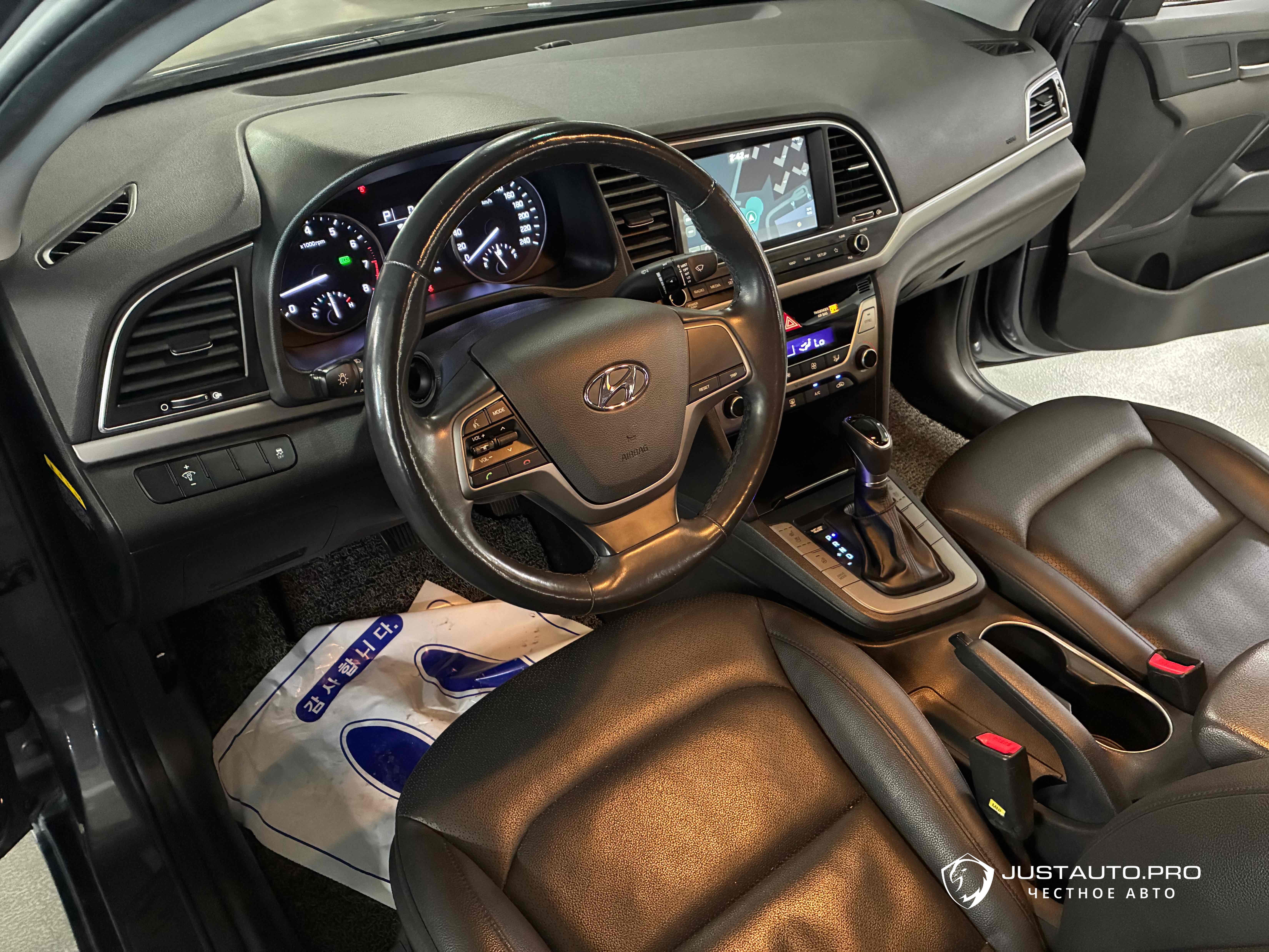 Автомобиль Hyundai AVANTE